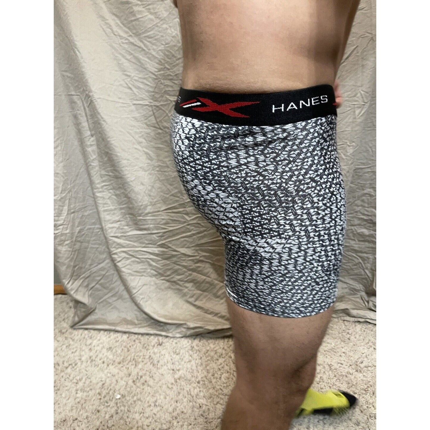 Boy's Large Hanes boxer briefs x temp black white New And Unworn