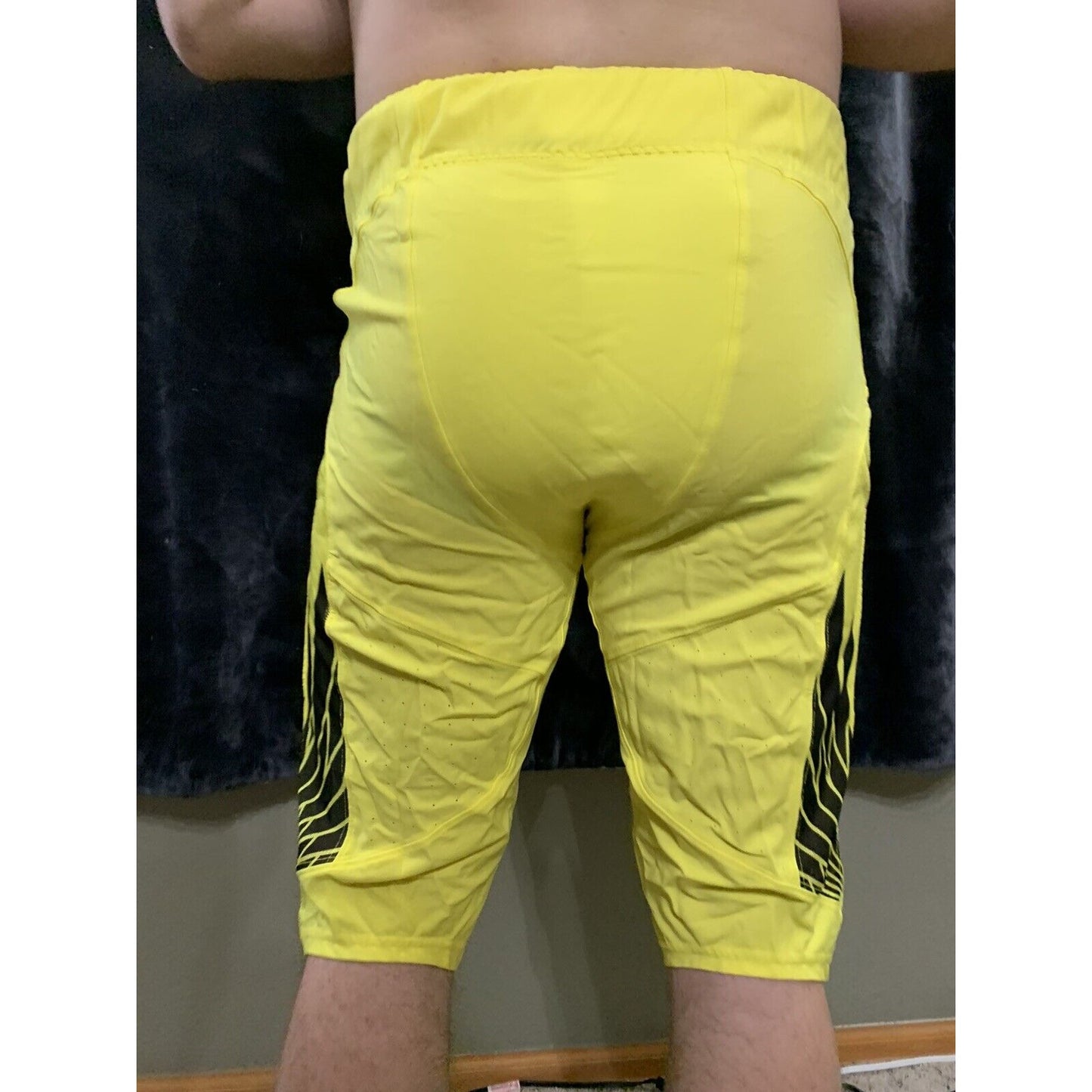 Nike Team Issue Oregon Ducks Football Pants Yellow Size 38