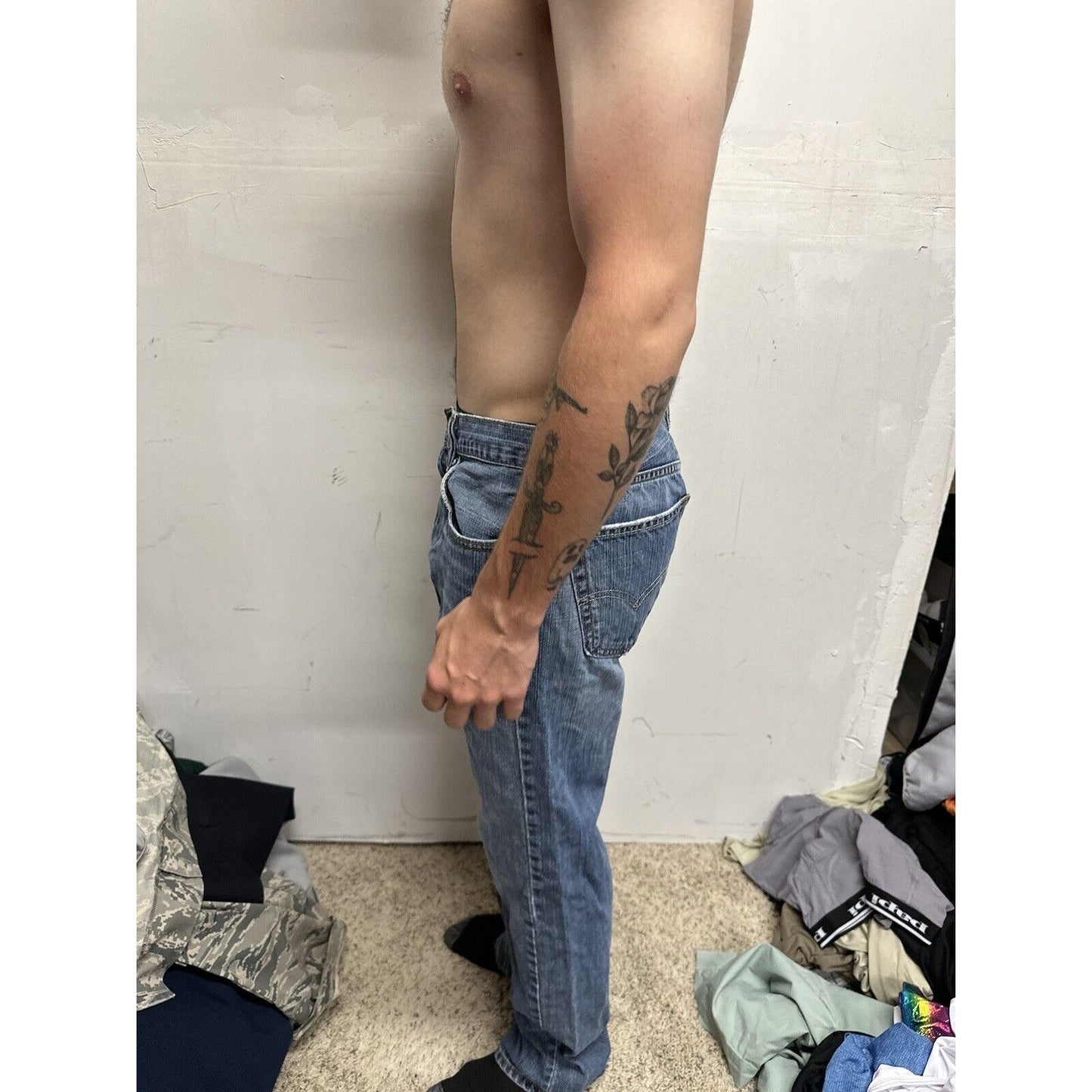 Men’s Levi’s 559 Blue Jeans 33 X 32
