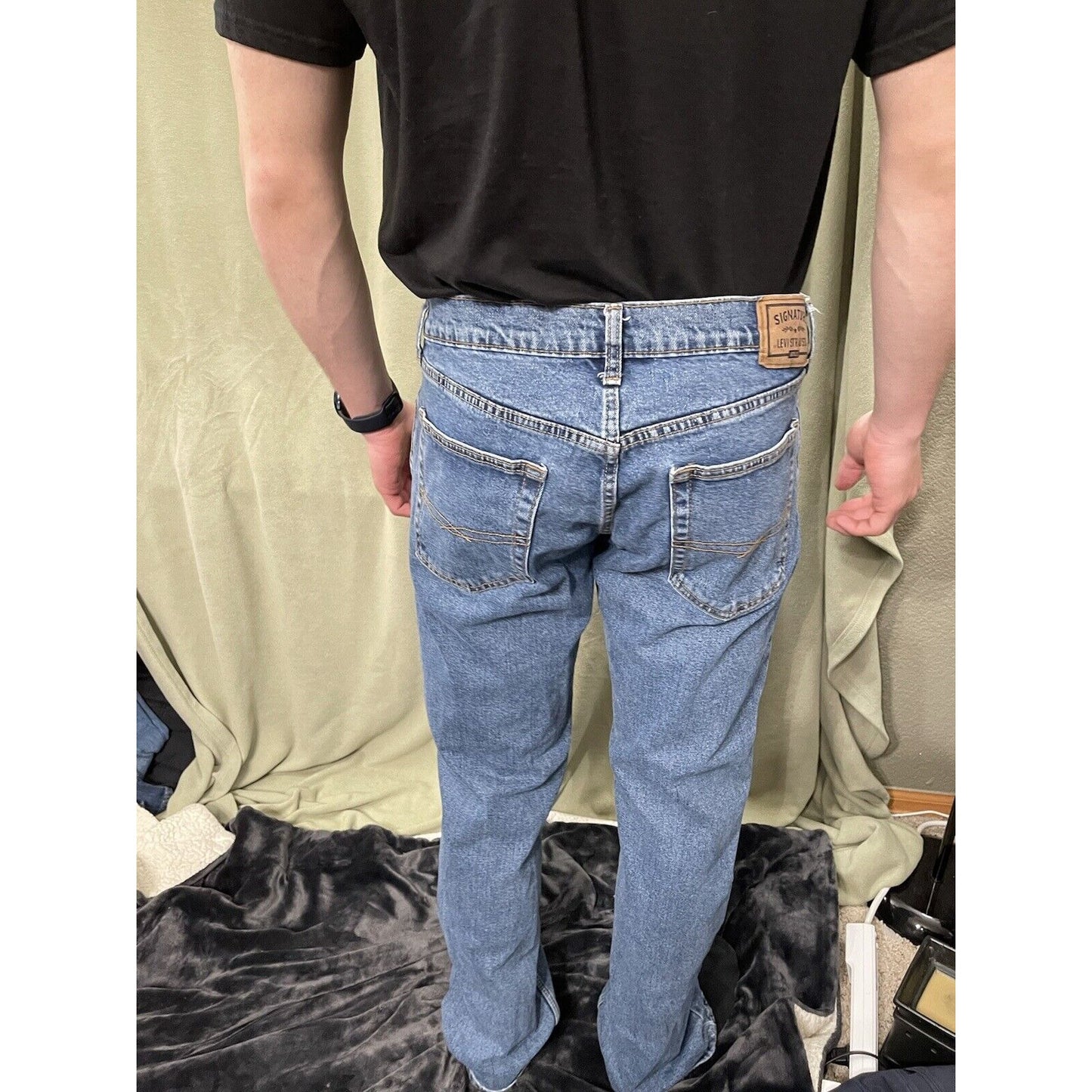 Levi's Strauss & Co. Gold Signature Men's Relaxed Fit Jeans Headlands- 32W x 34L