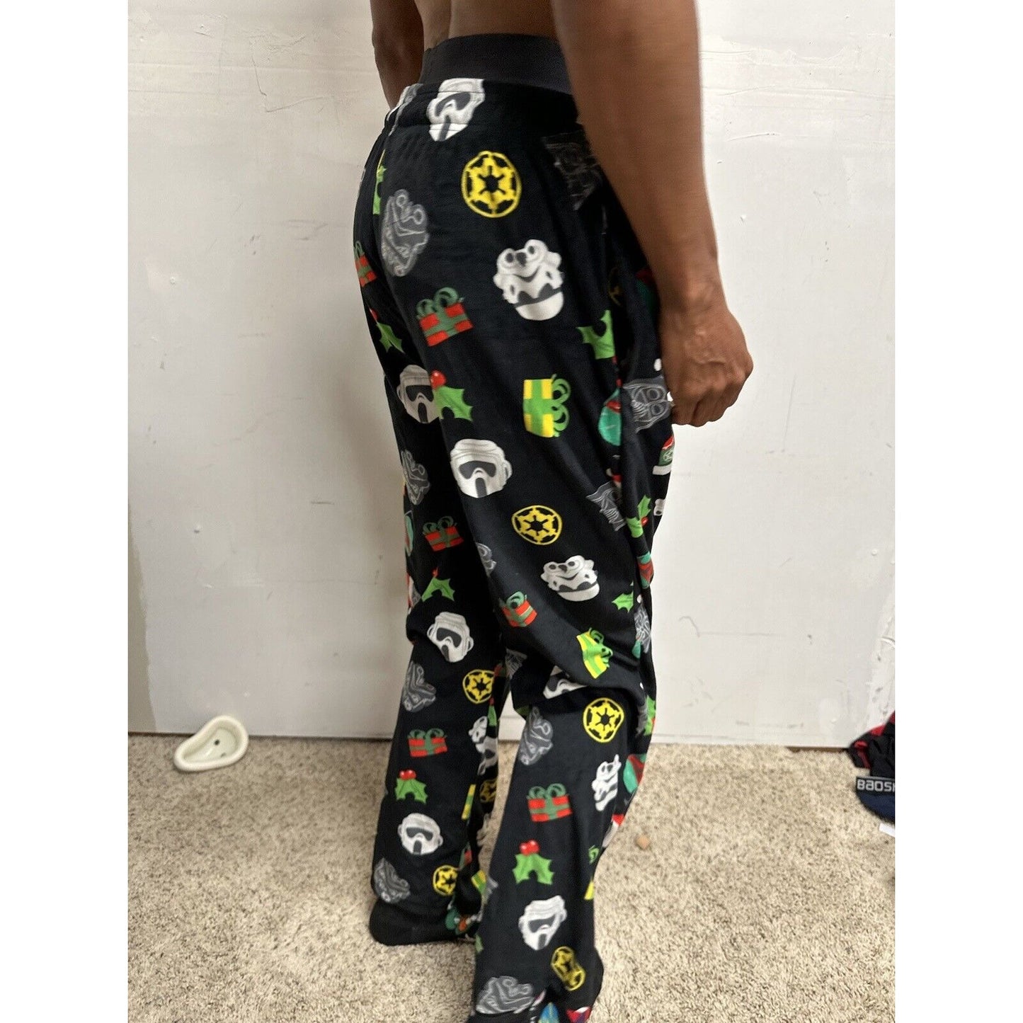 Men’s Star Wars Christmas Lounge Pants Sleepwear Medium Vader In Santa Hat