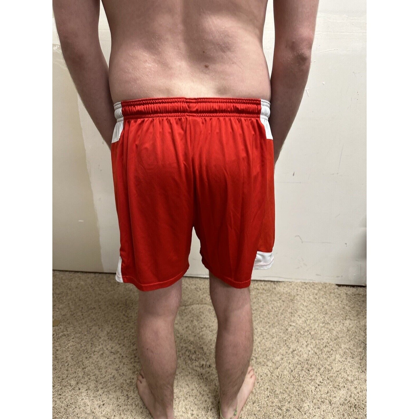 men’s medium under armour red and white athletic shorts