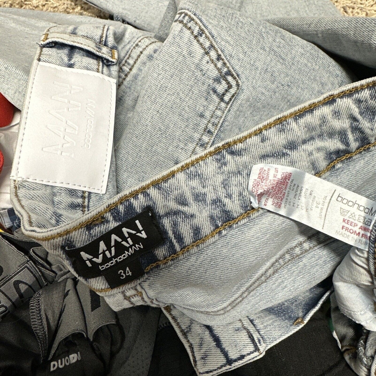 Men’s Light Blue Boohooman Size 34 Regular Jeans