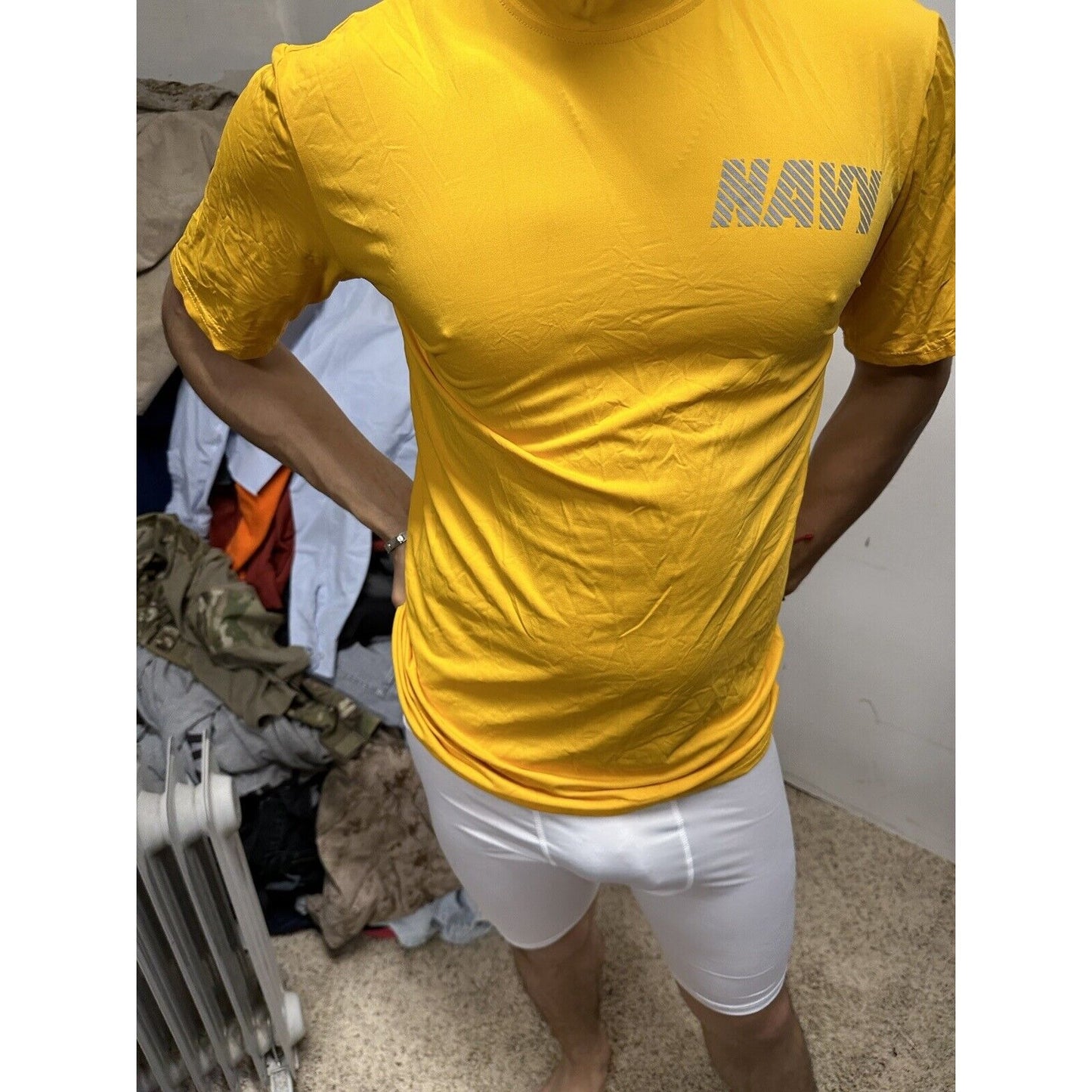 Men’s US Navy Yellow Physical Fitness pT Short sleeve Shirt Size Small Lycra