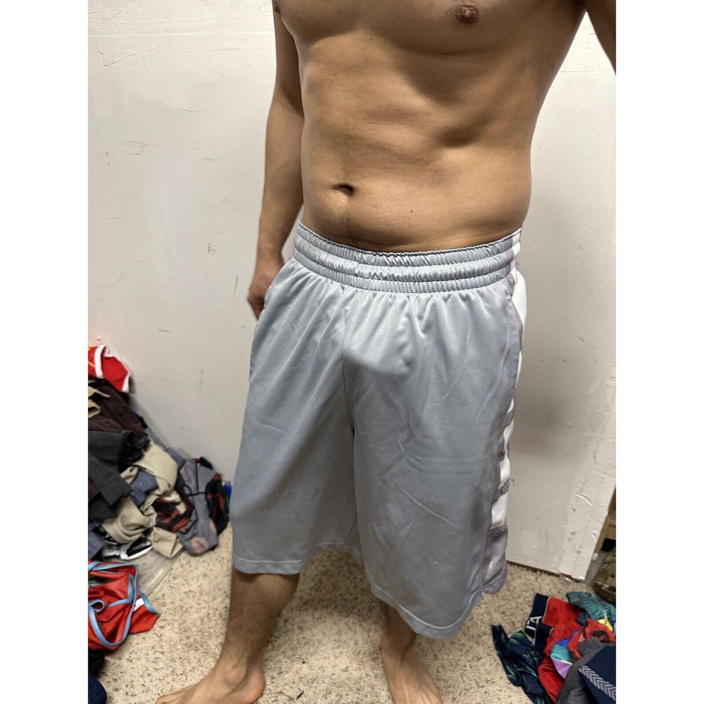 Men’s Gray Dri Fit Nike Medium Athletic Shorts With Pockets