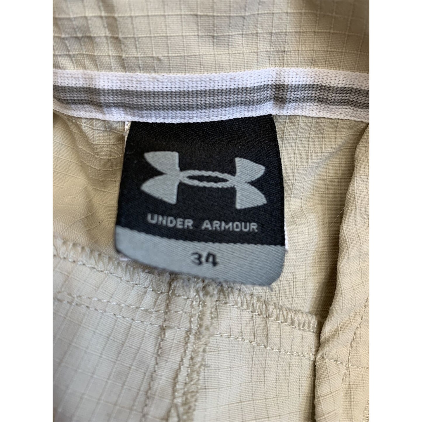 Under Armour Men's 34 Tan Plaid Shorts Stretch Poly Golf/Casual 10" Inseam