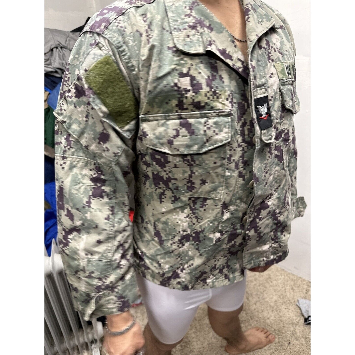 Men’s US Navy Medium XX-Short Camo Top Uniform Blouse