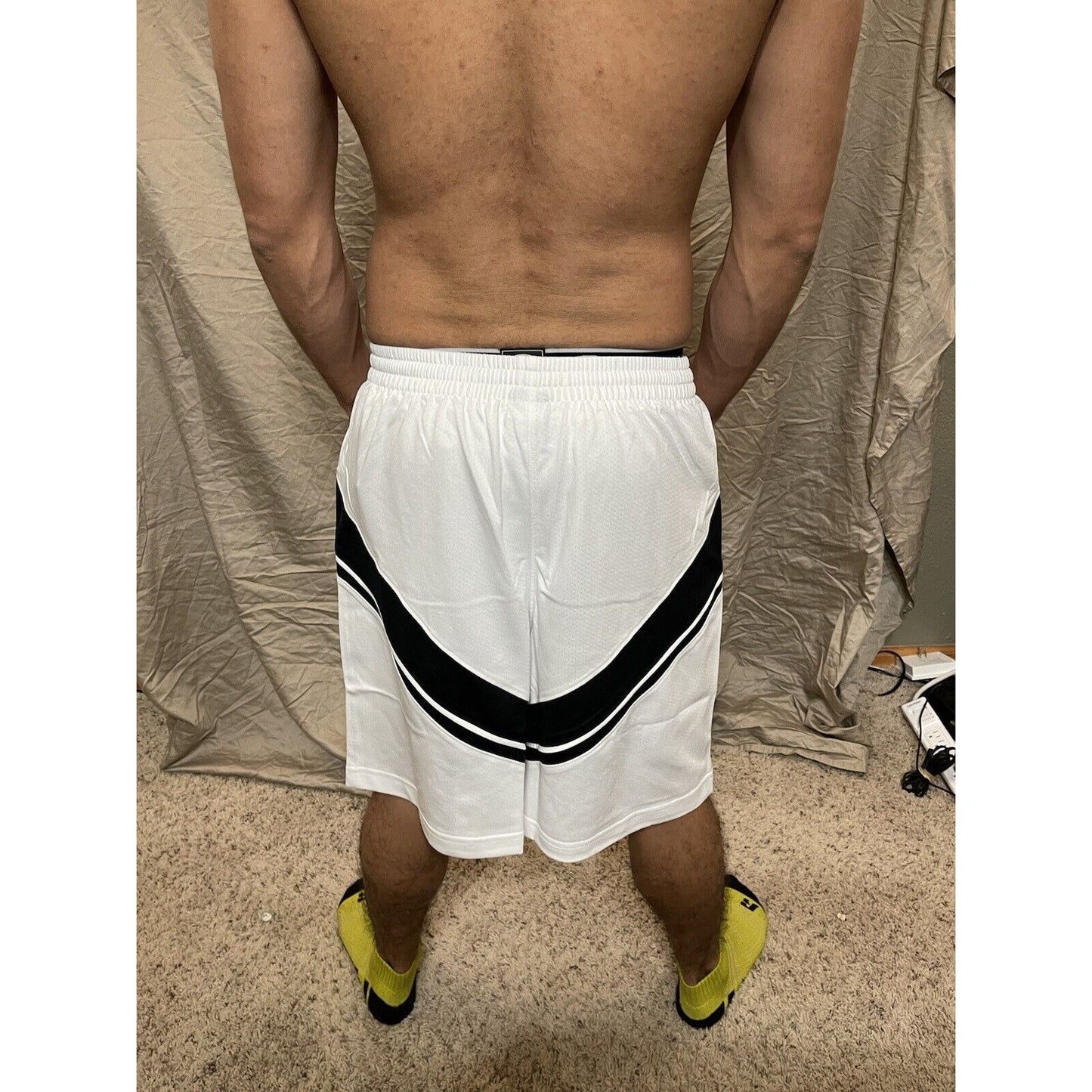 Boy's under armour Youth XL white and Black Lacrosse style shorts no pockets