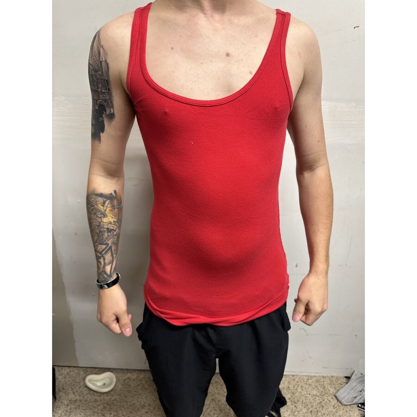 Men’s Large Red Mossimo Muscle Shirt Tank Top