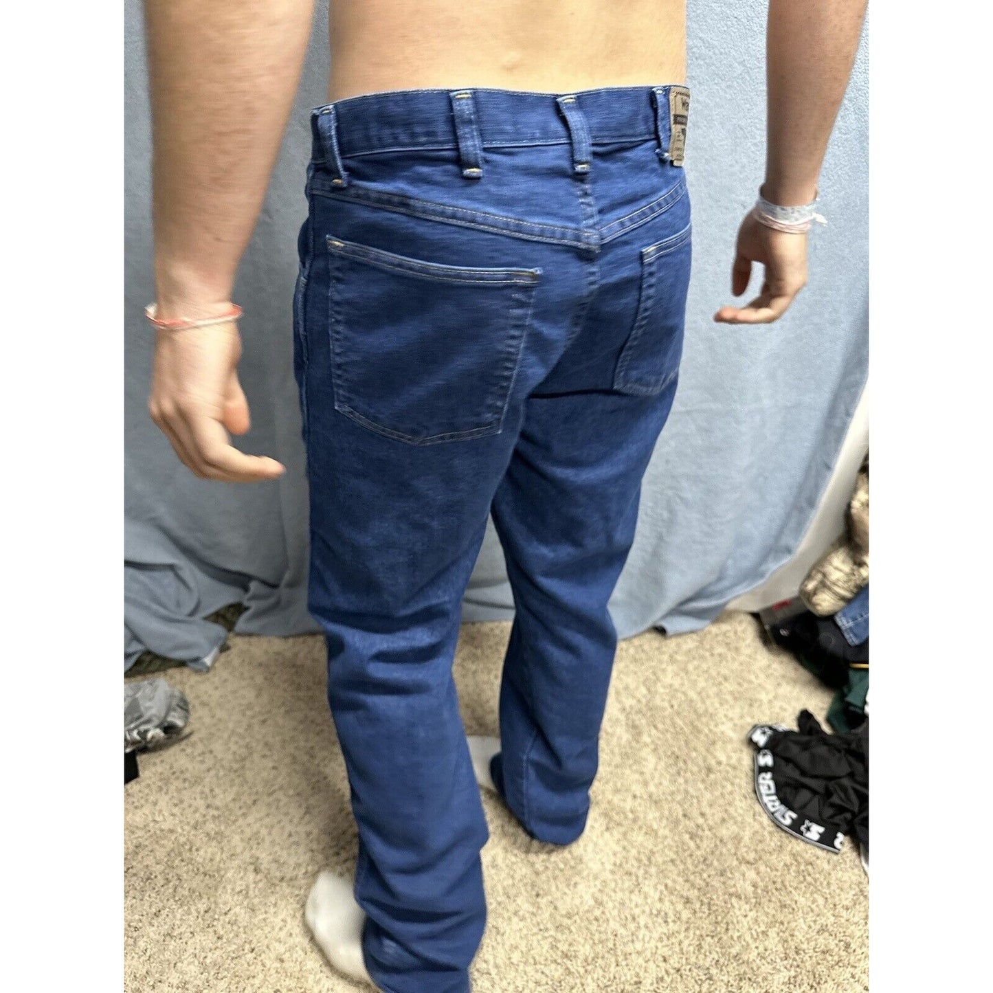 Men’s Wrangler Regular Fit 34 X 32 Blue Jeans