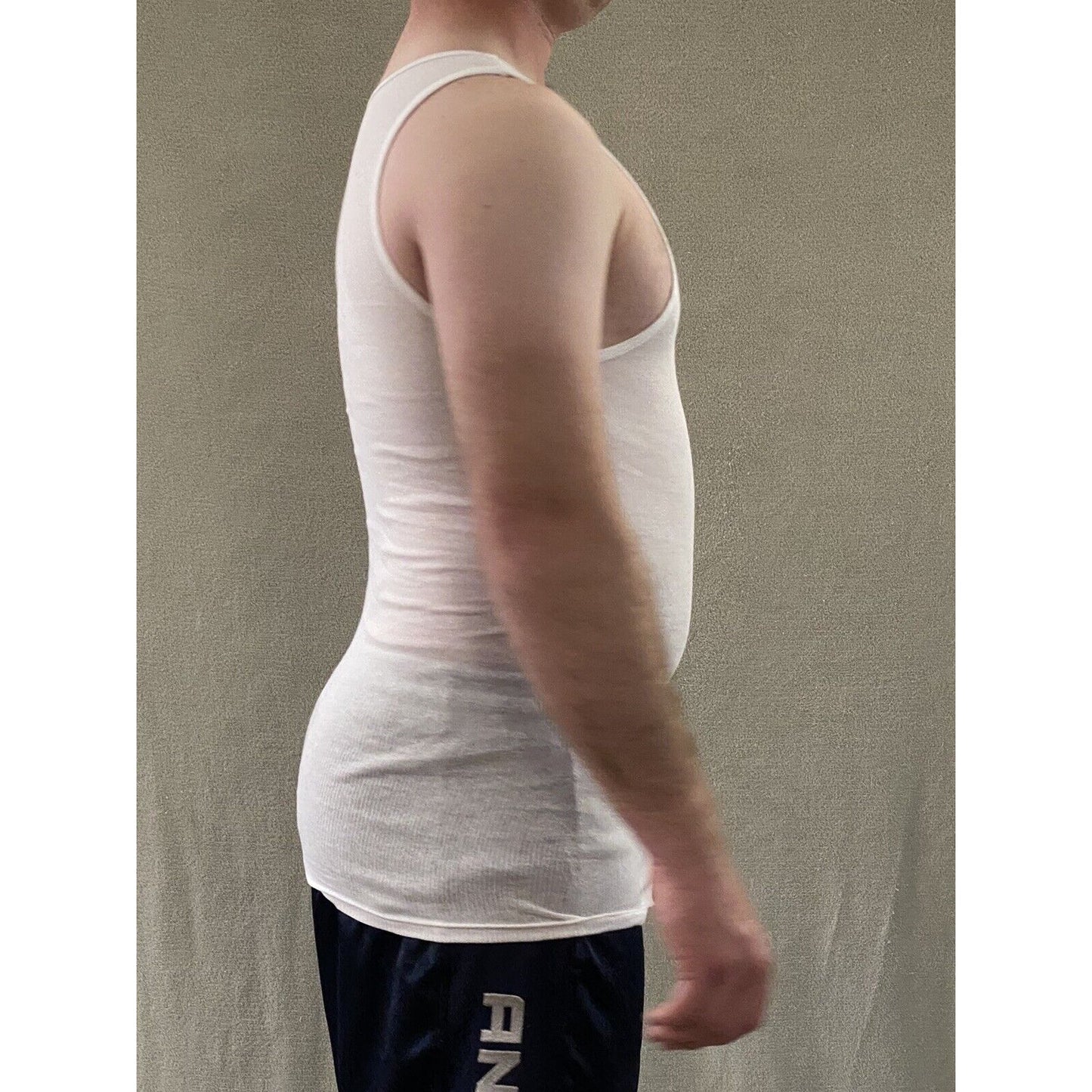 George Men’s Medium Plain White Undershirt Sleeveless Muscle Tank Top