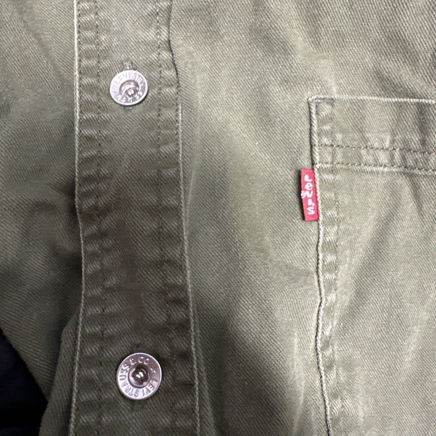 Men’s Drab Olive Green Levi’s Loose Fit Xl Cotton Button Up Long Sleeve Shirt