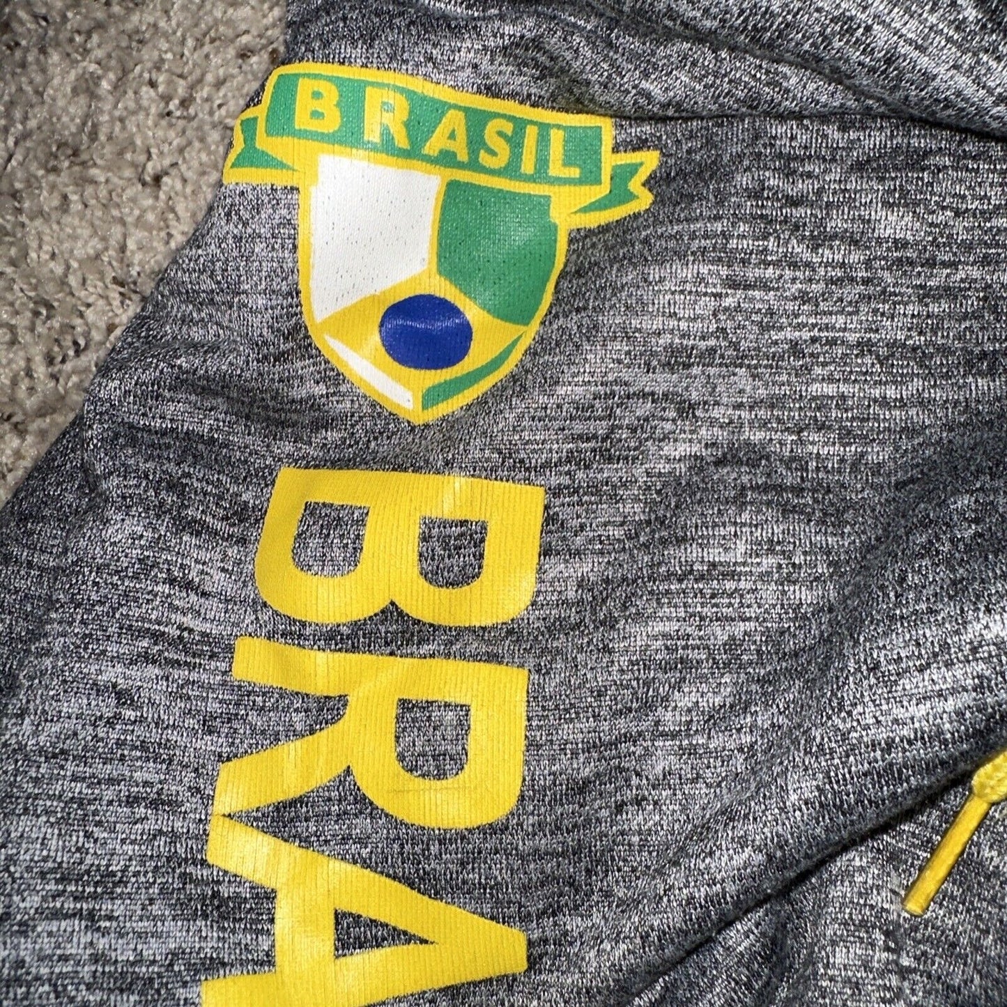 Men’s Gray Umbro Medium Sweat Pants Brasil Logo Zippered Pockets