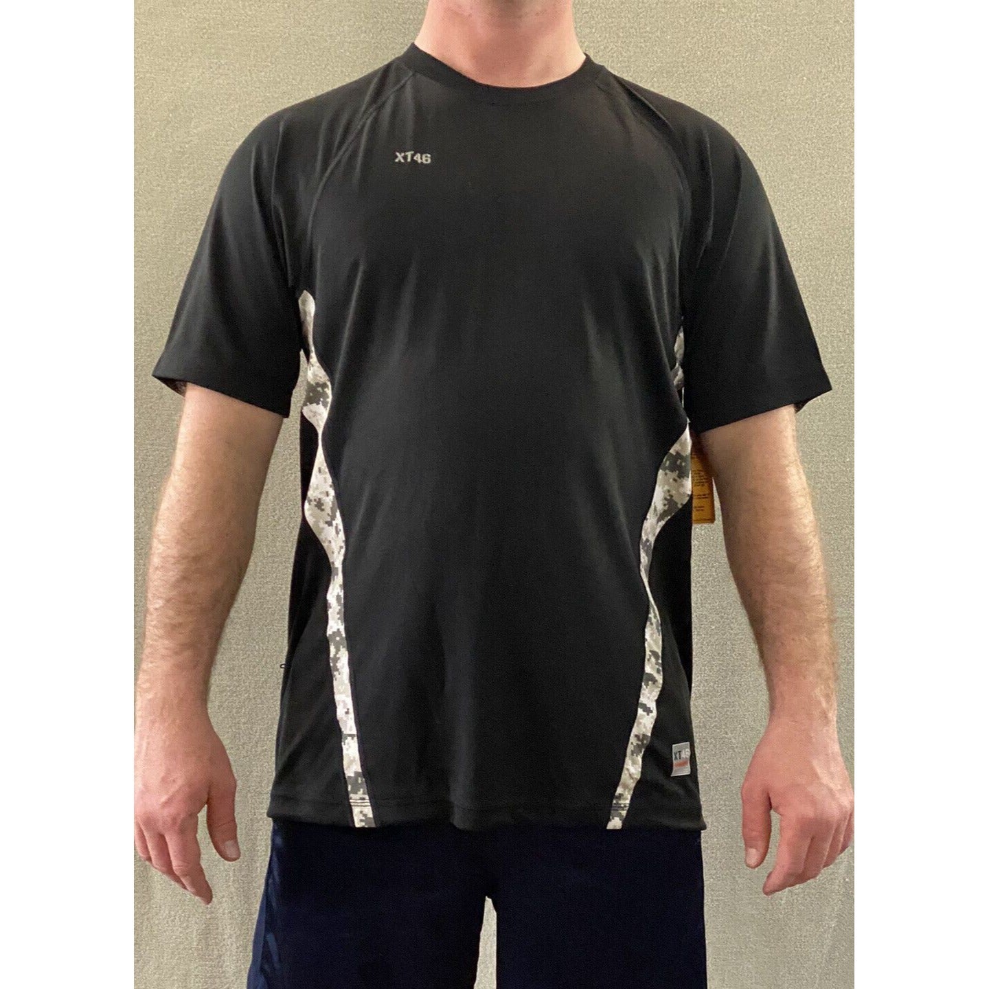 Soffe Extreme XT46 Training Men’s Medium Black & Camo Military Polyester T-shirt