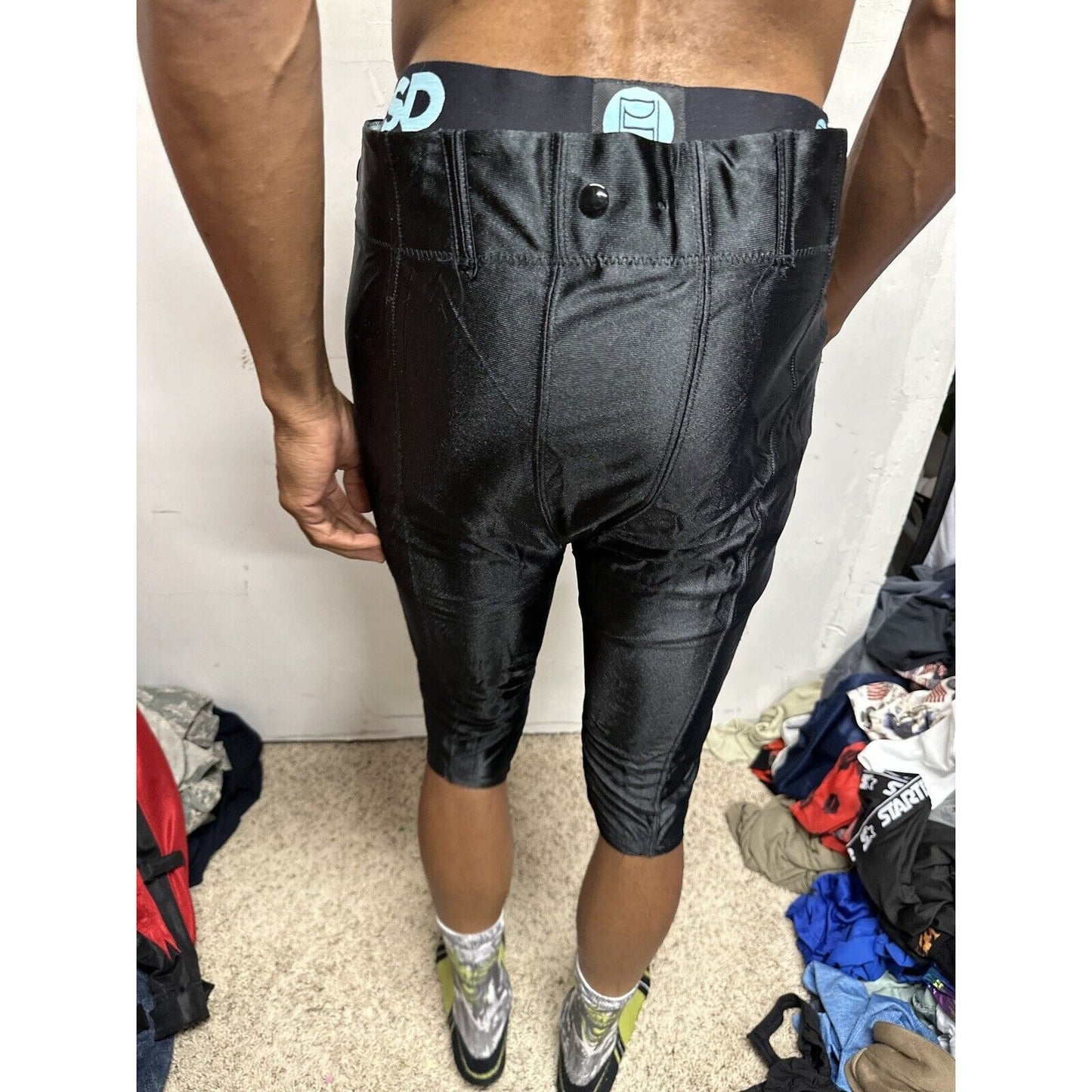 Men’s Black Xl 34-36 Football Pants One Snap Missing
