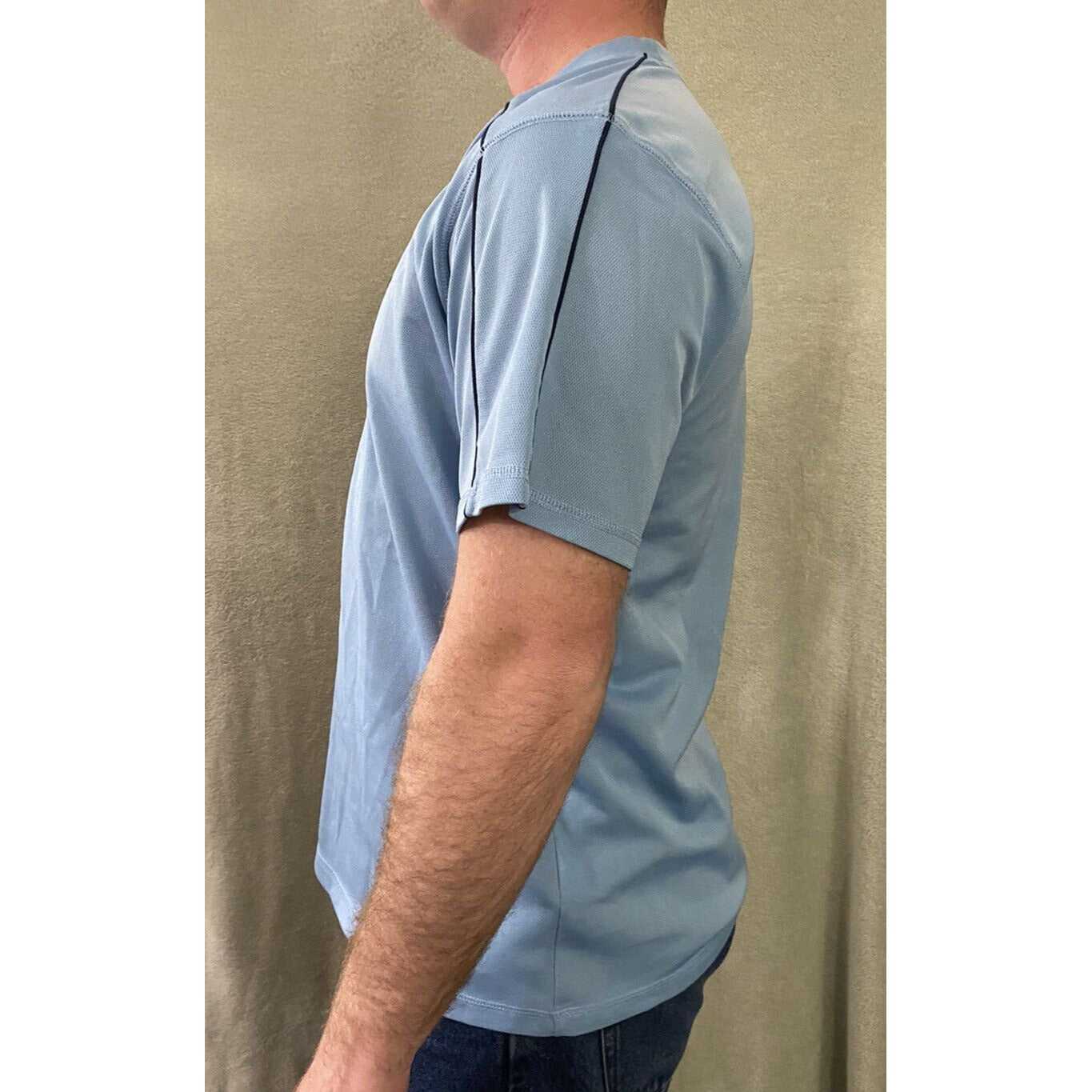 NIKE Men’s XL Sky Blue Gym Workout Training Athletic Polyester Shirt
