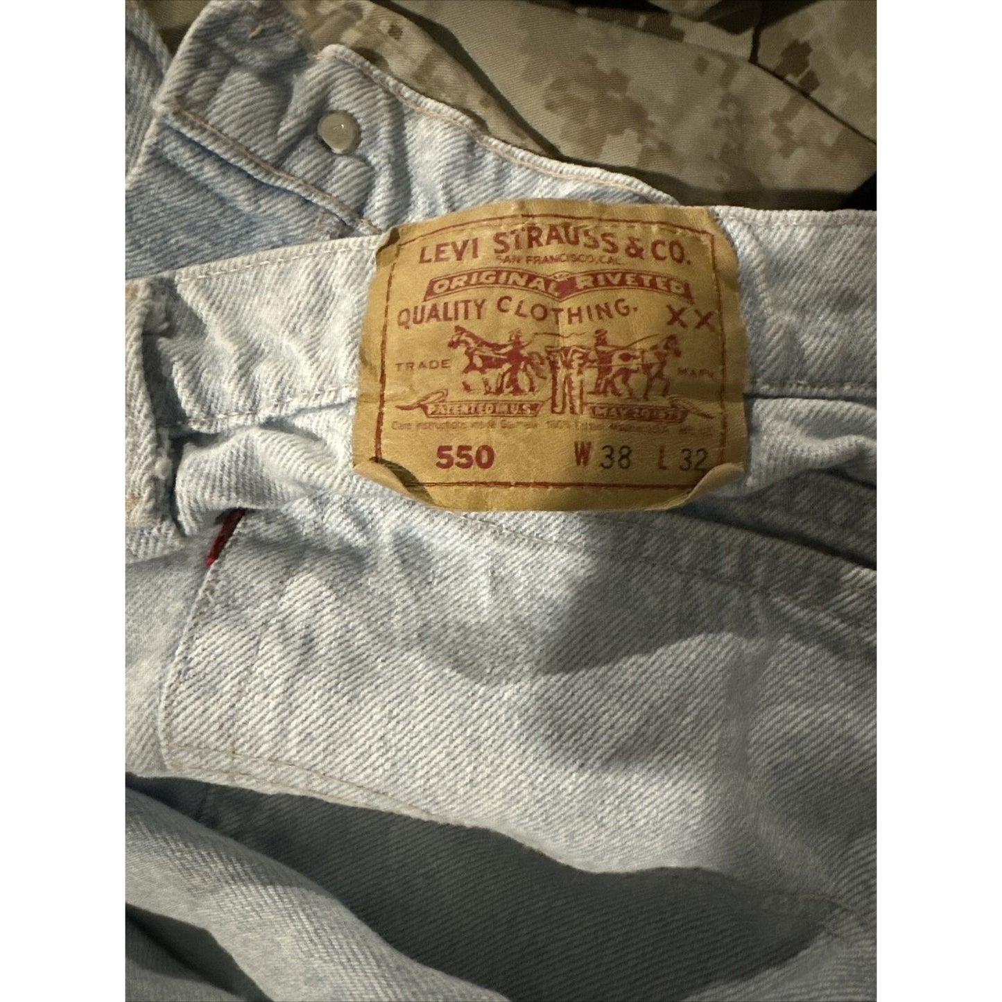 Men’s Light Blue Levi’s 550 38 X 32 Jeans