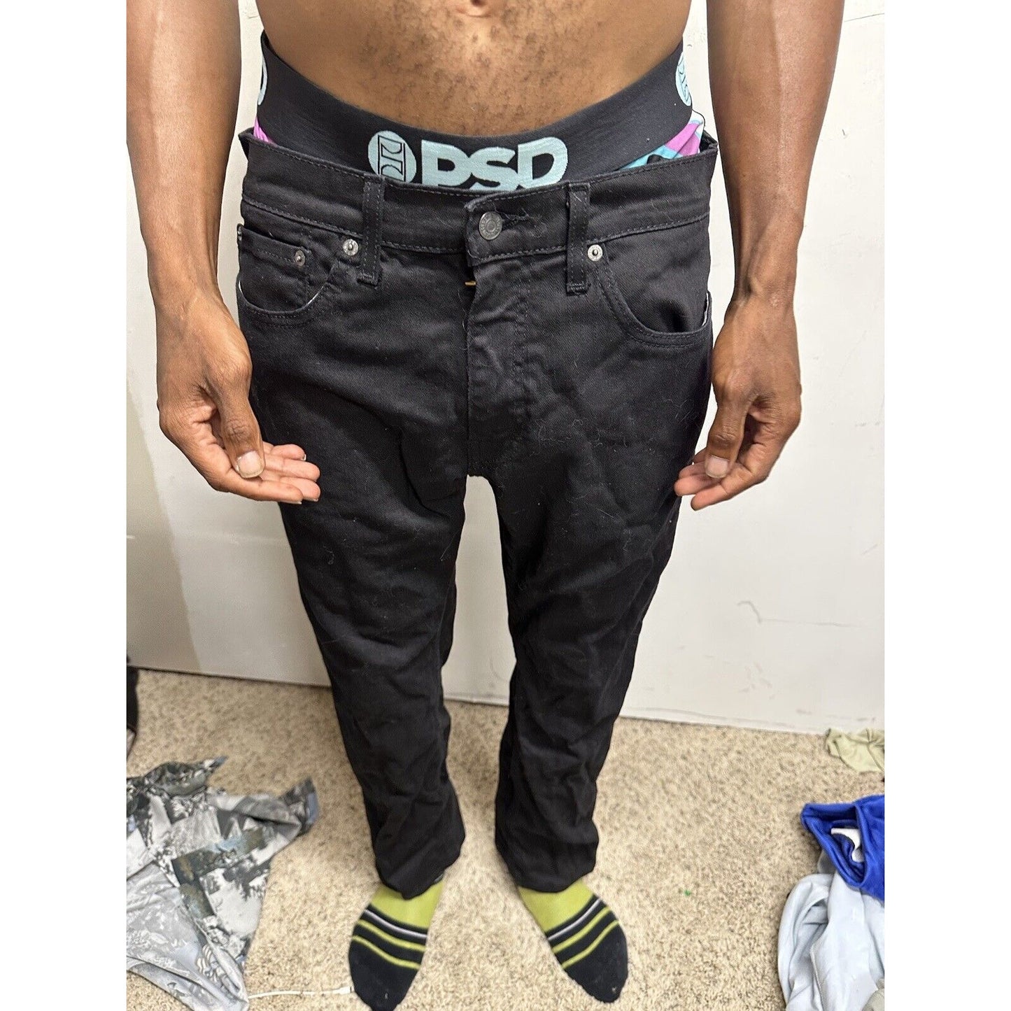 Men’s Black Levi’s 559 32 X 30 Jeans
