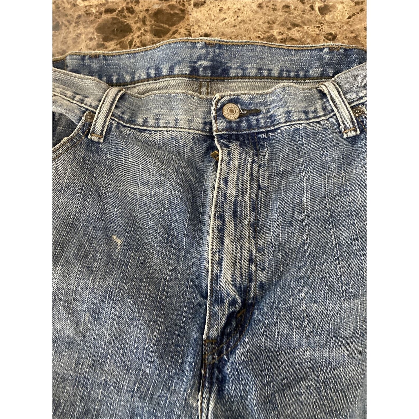 LEVIS 559 Men’s size 42x30 Relaxed Straight Blue Medium-wash Cotton Denim Jeans
