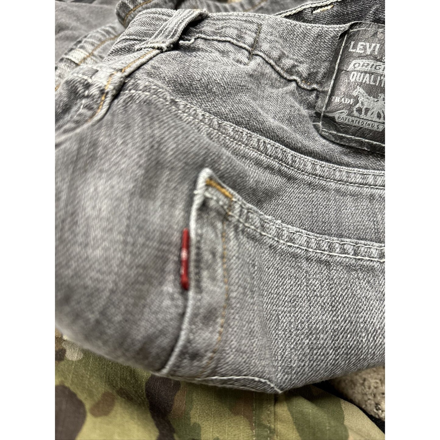 men’s black levis 527 low boot cut w32 l34