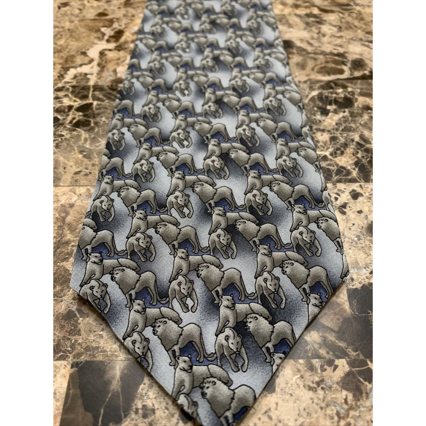 THE NATURE CONSERVANCY Silk Tie. Lion Motif.