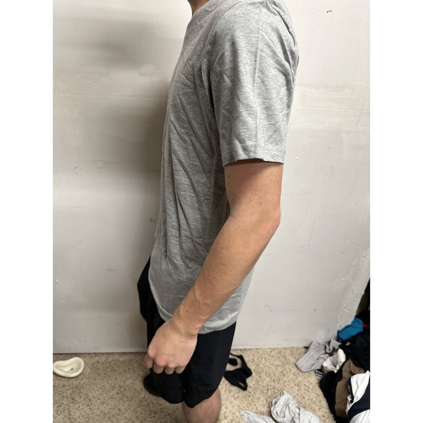 Men’s Gray Small Calvin Klein Classic Fit Tshirt