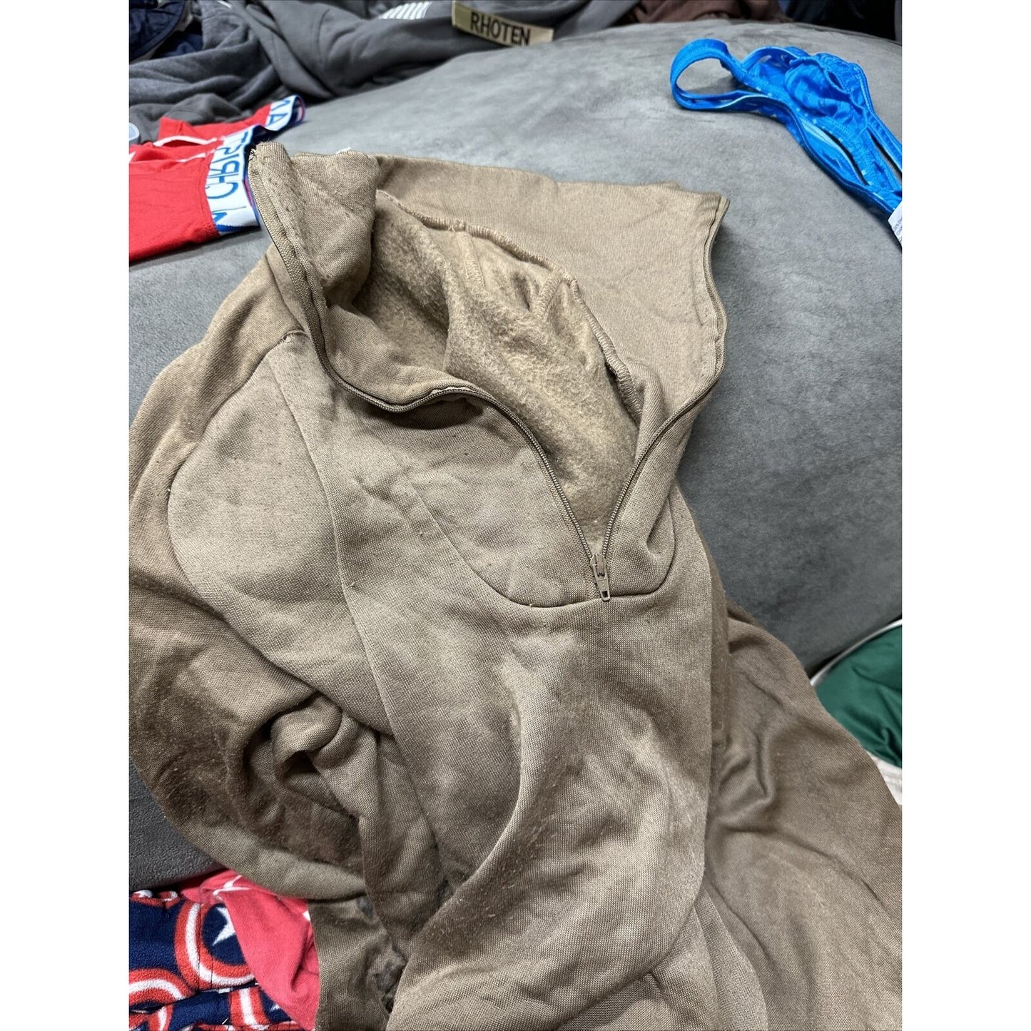 Men’s Tan Military Long Sleeve Medium Cold Weather Polypropylene 1/4 Zip