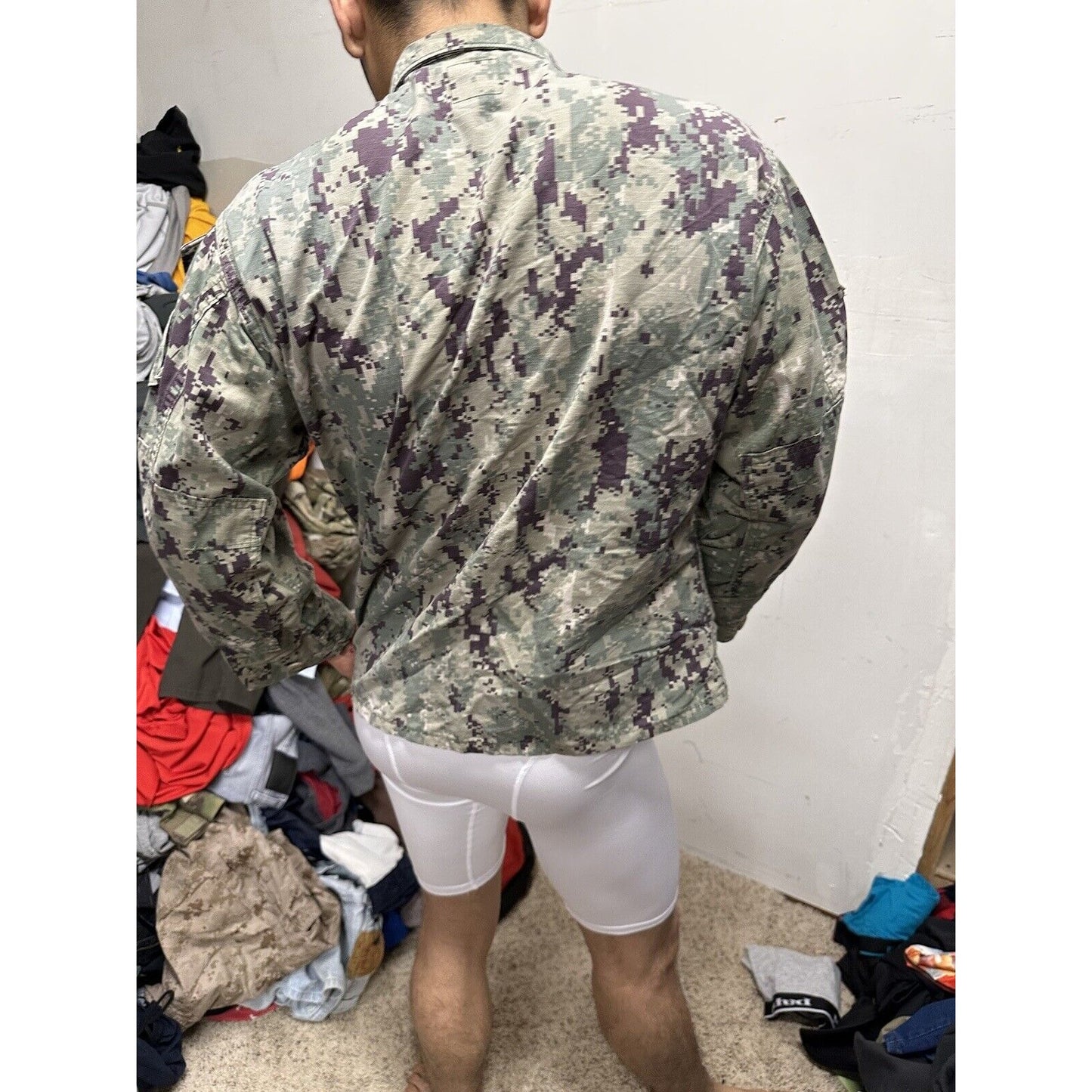 Men’s US Navy Medium XX-Short Camo Top Uniform Blouse