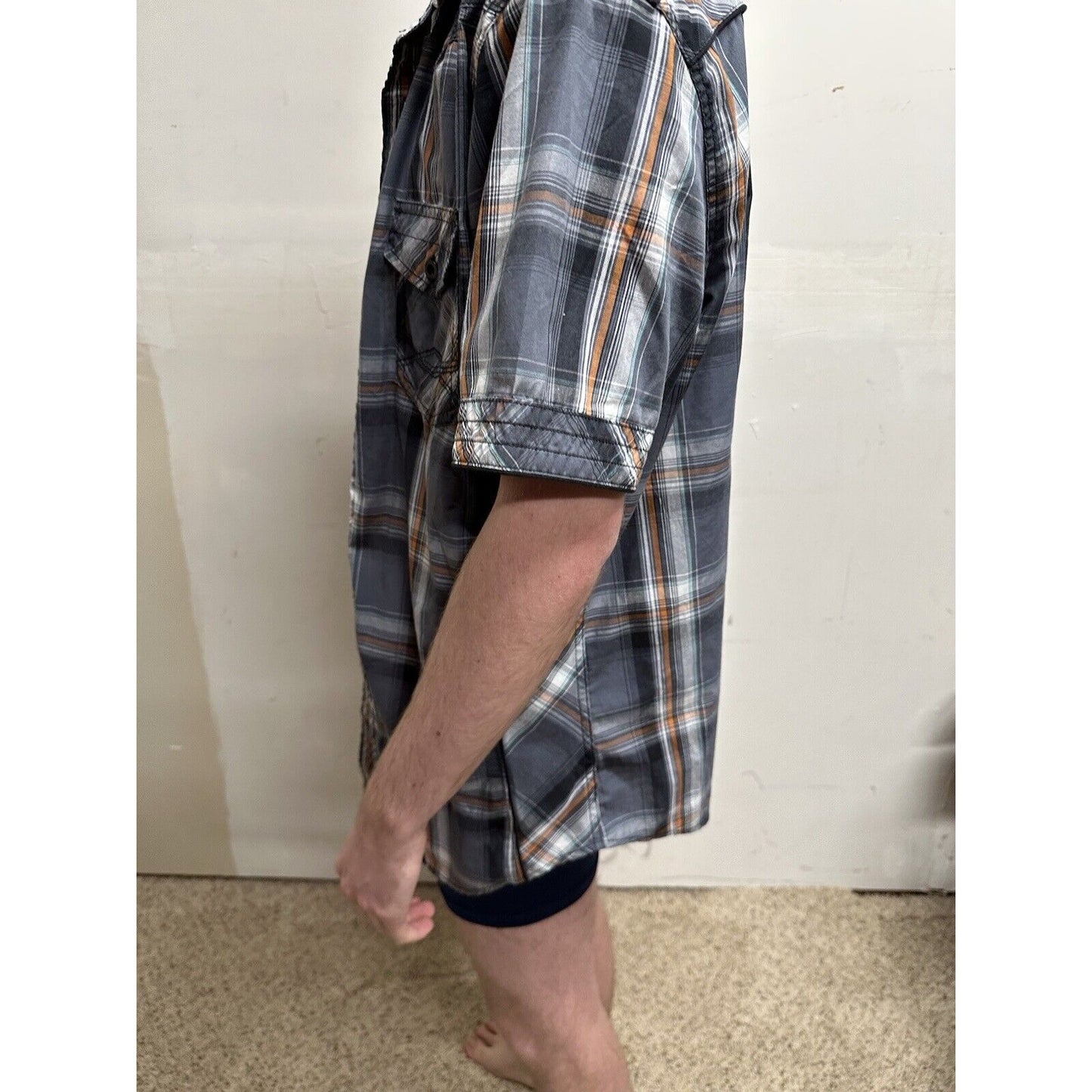 men’s button up helix large gray plaid shirt
