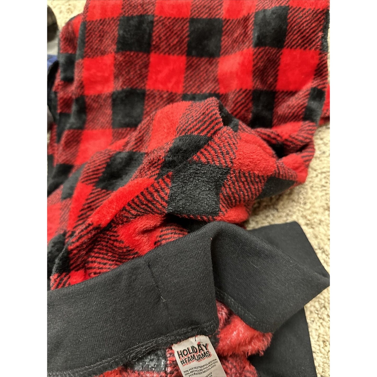 men’s holiday fam jams very soft black and red poly XL pajamas lounge pants