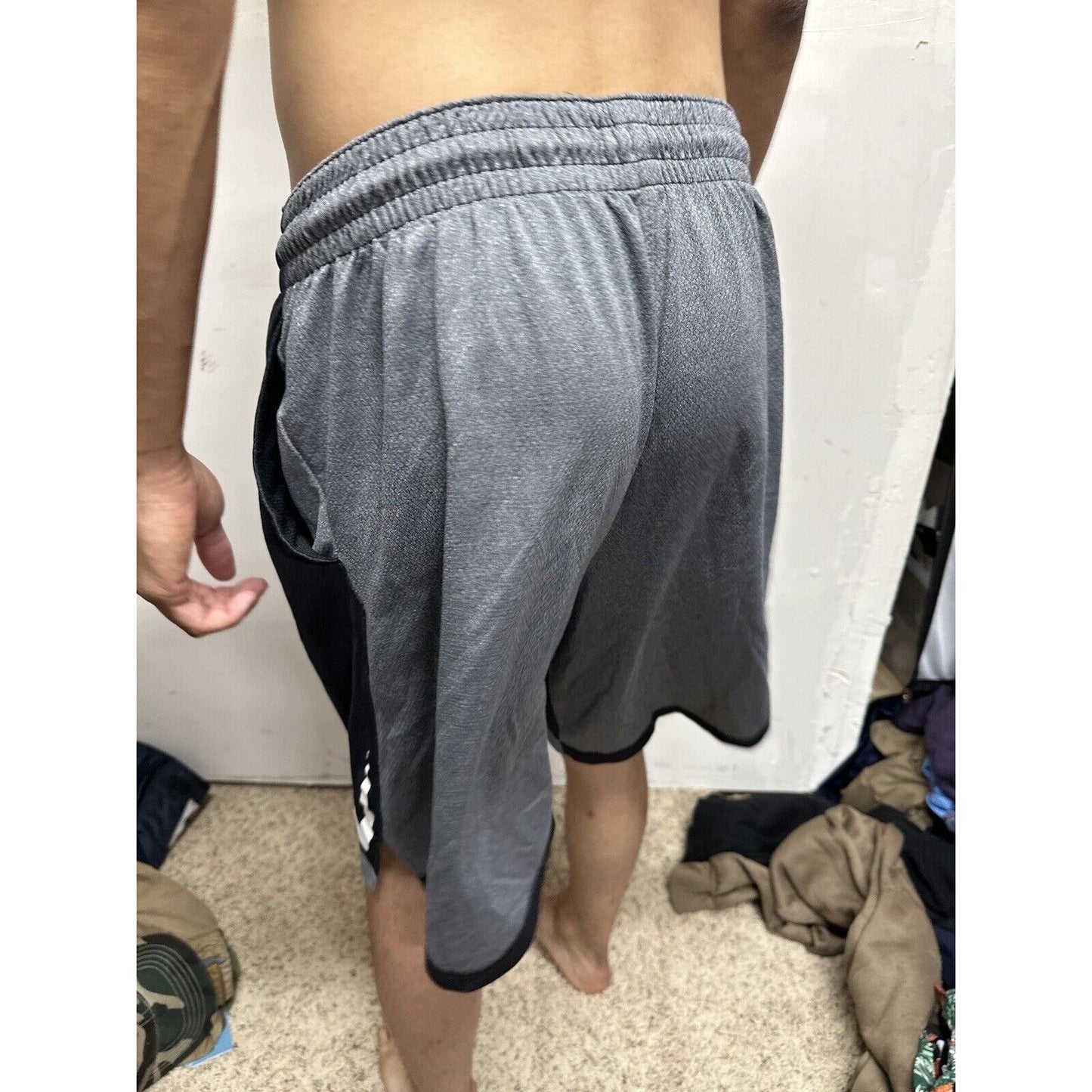 Men’s Black And Gray Nike XL Athletic Shorts With Pockets
