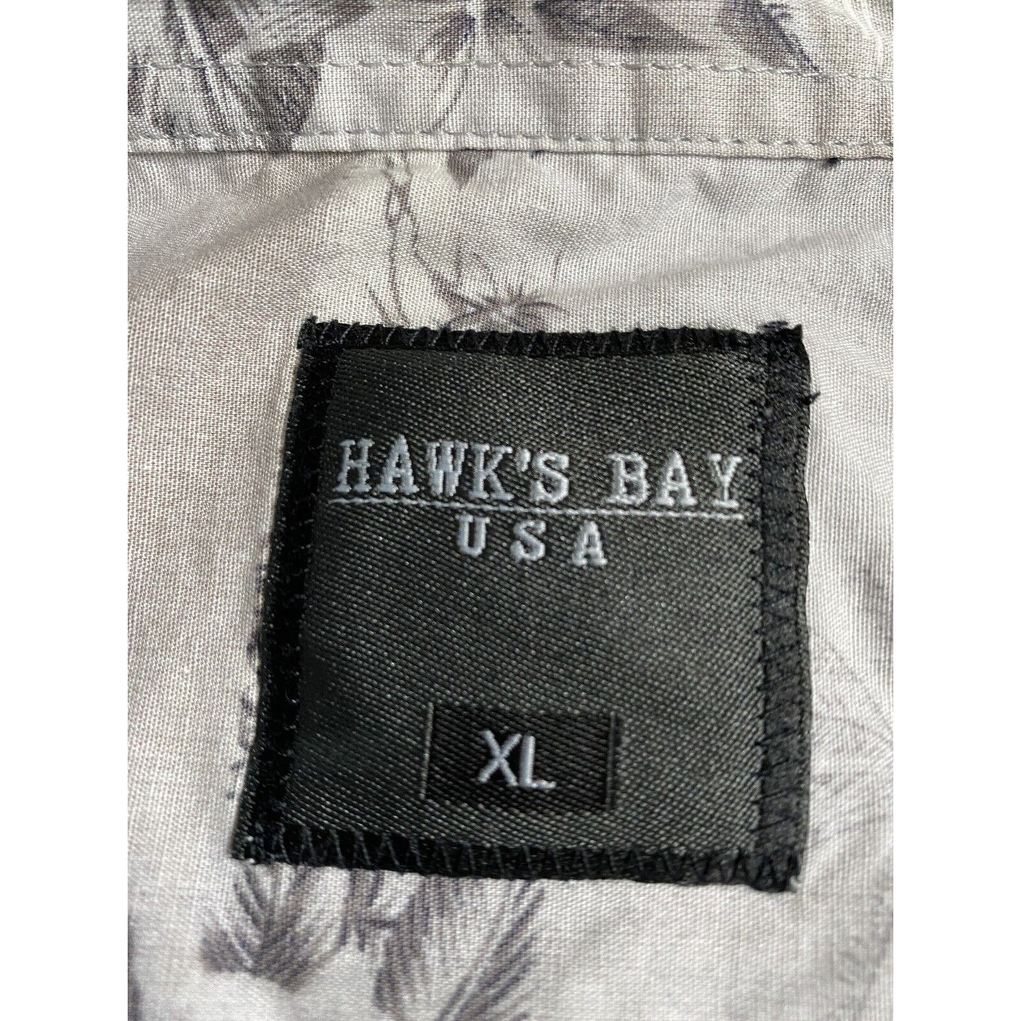 Hawk’s Bay USA XL Gray Tropical Island Prints Button-down Short Sleeves