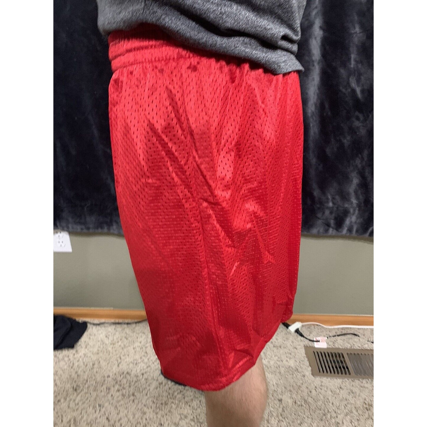 AI Sport Red Mesh Workout Basketball Shorts Men’s XL