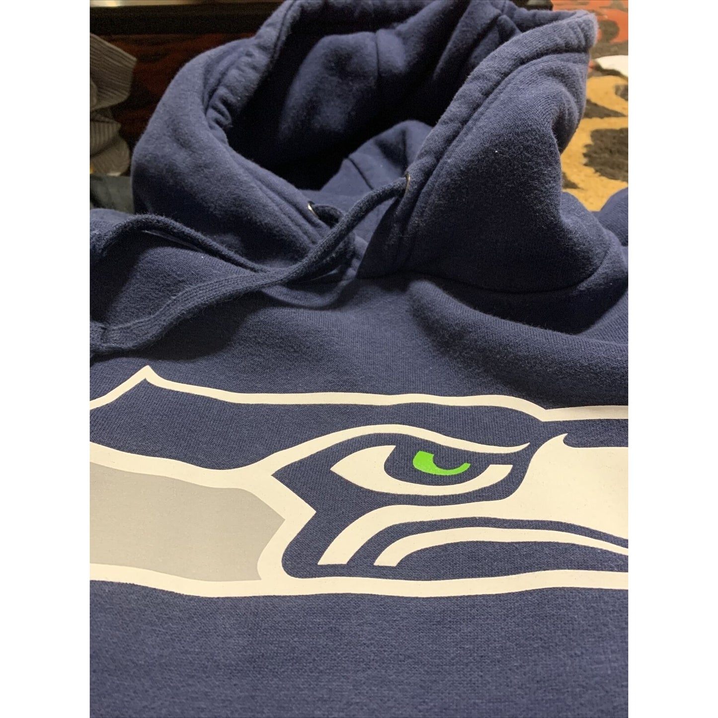 NFL Pro Line Seahawks Hoodie Men’s Medium