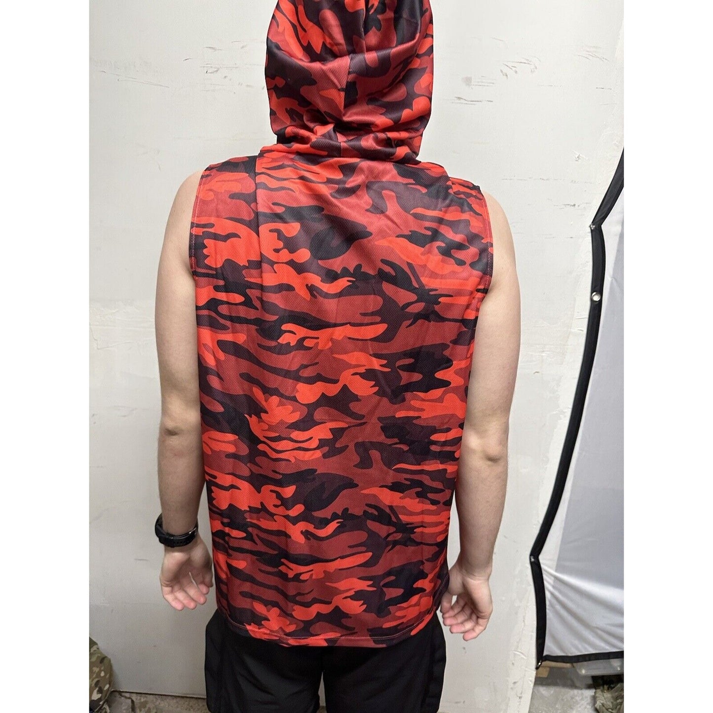 Men’s Red Camo Muscle Pull Over Hoodie Large