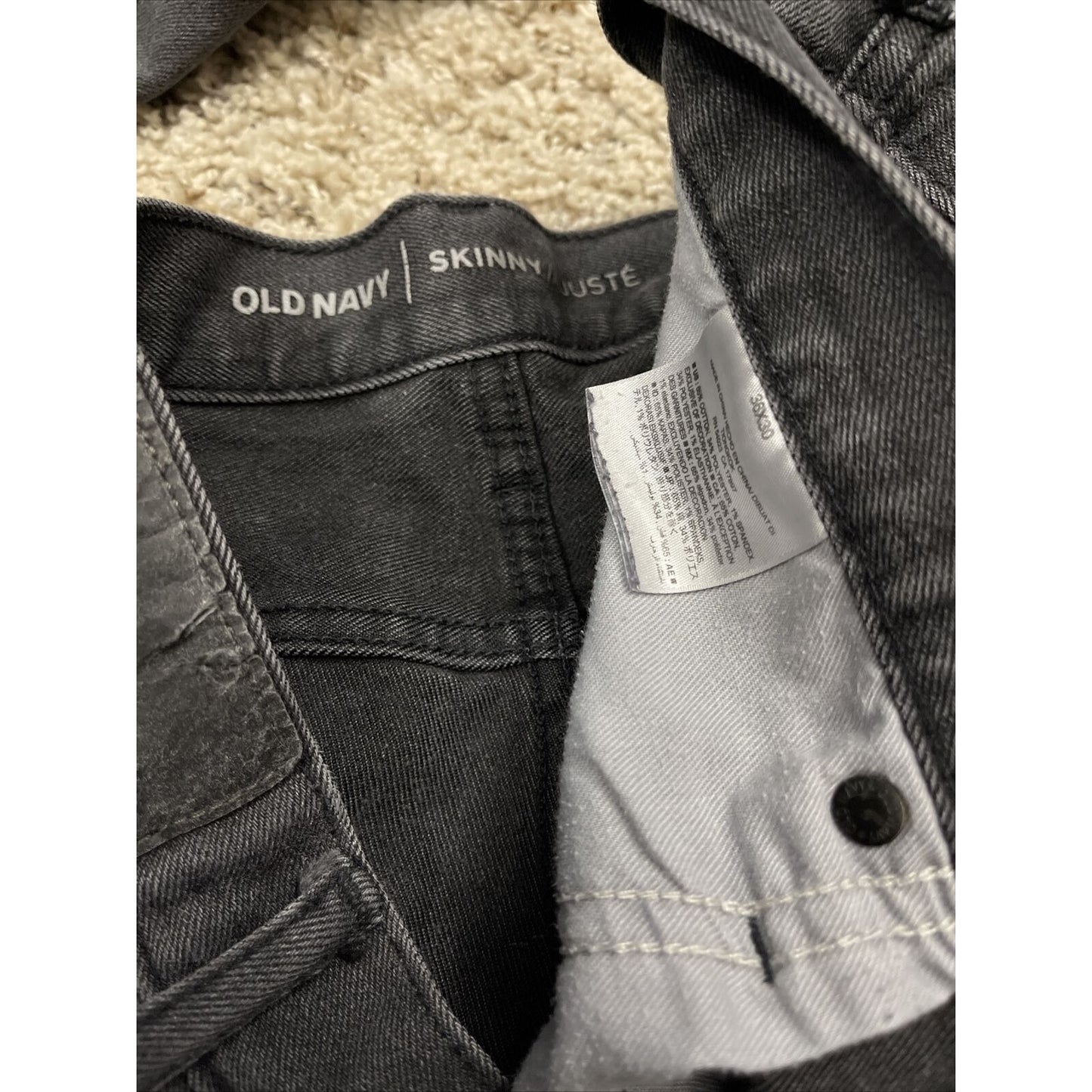 Men’s Black Old Navy Skinny jeans 36” x 30”