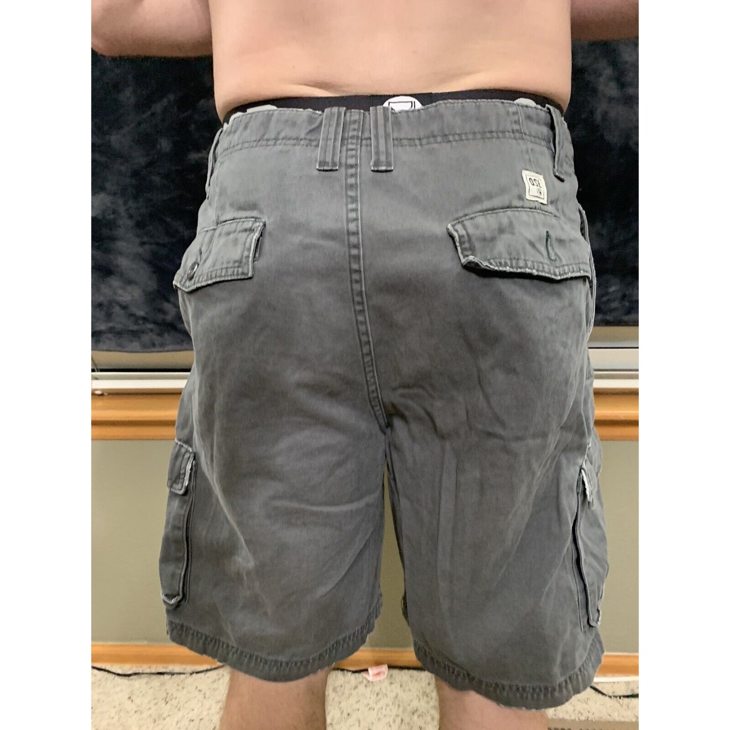 Quick Silver Men's Size 34 Gray Rugged Cargo Shorts