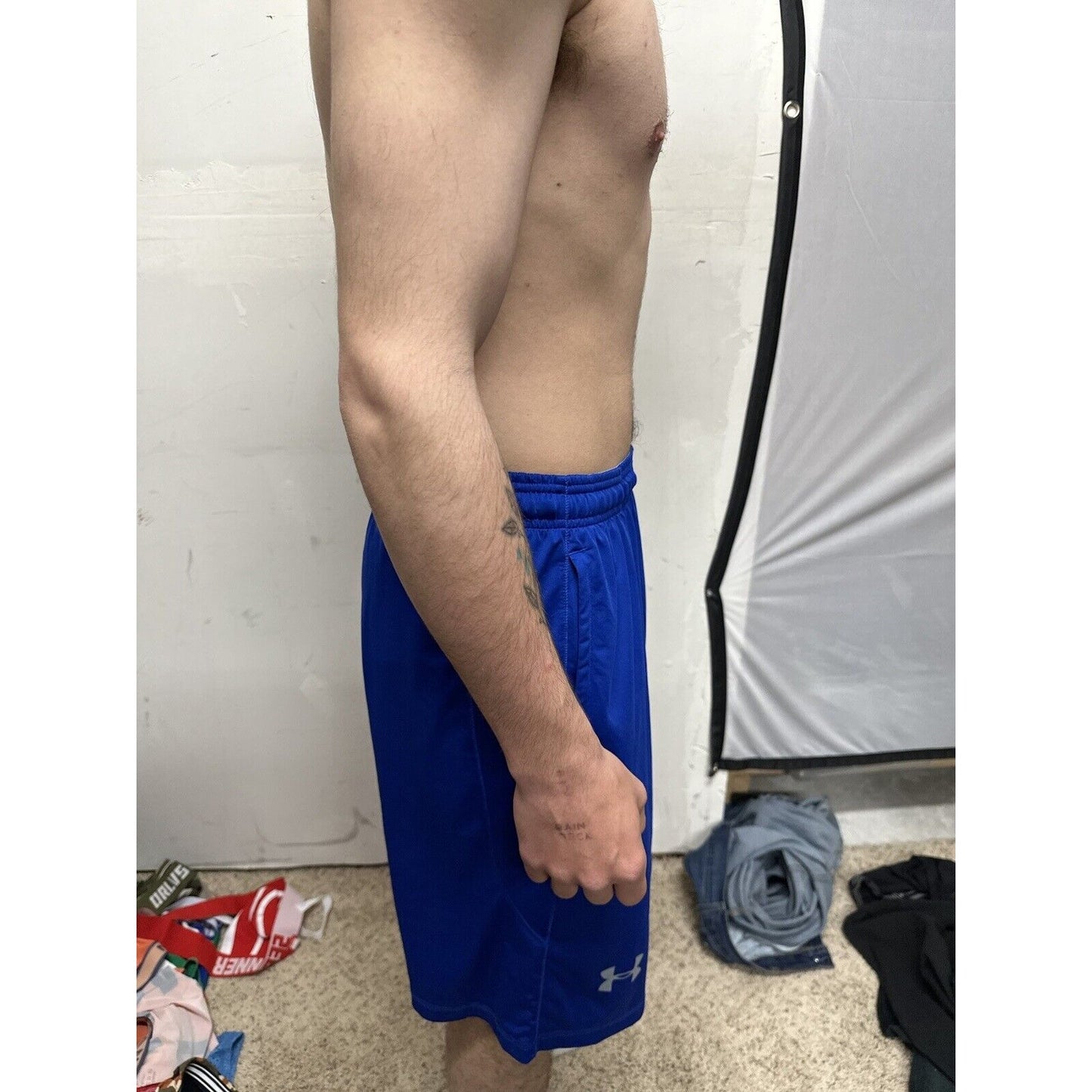 Men’s Medium Royal Blue Under Armour Athletic Shorts