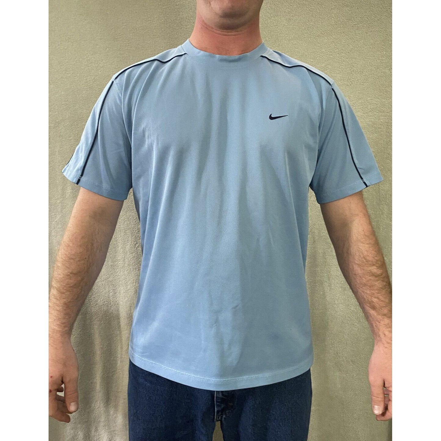 NIKE Men’s XL Sky Blue Gym Workout Training Athletic Polyester Shirt