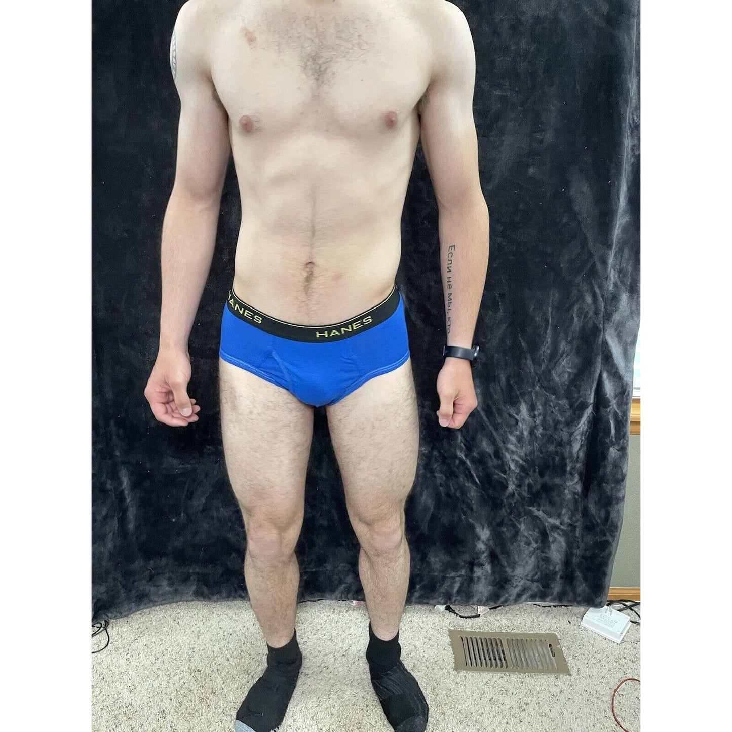 Men’s Small Hanes Royal Blue Briefs Comfort Cool