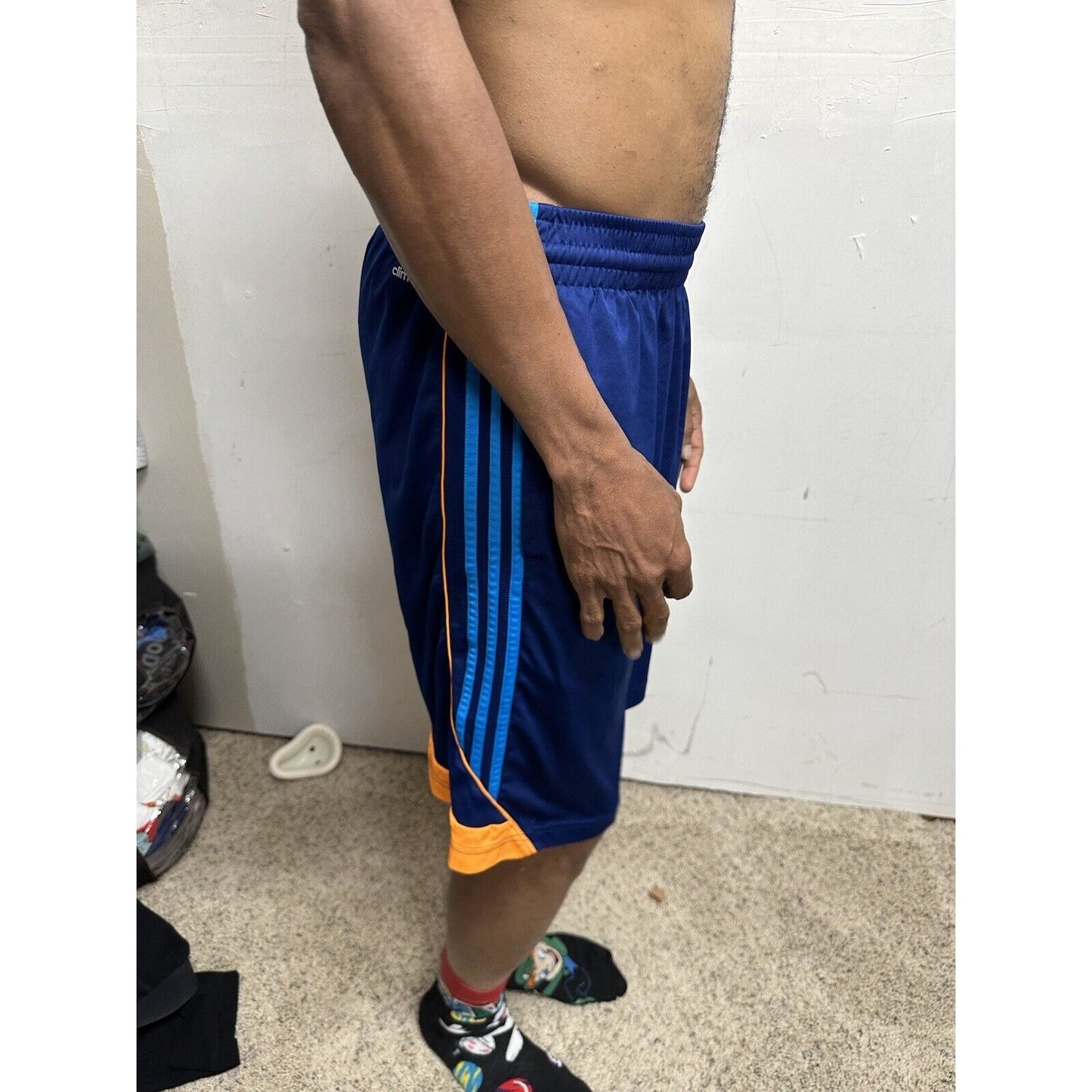 Men’s Medium Adidas Clima Lite Blue Athletic Shorts With Pockets
