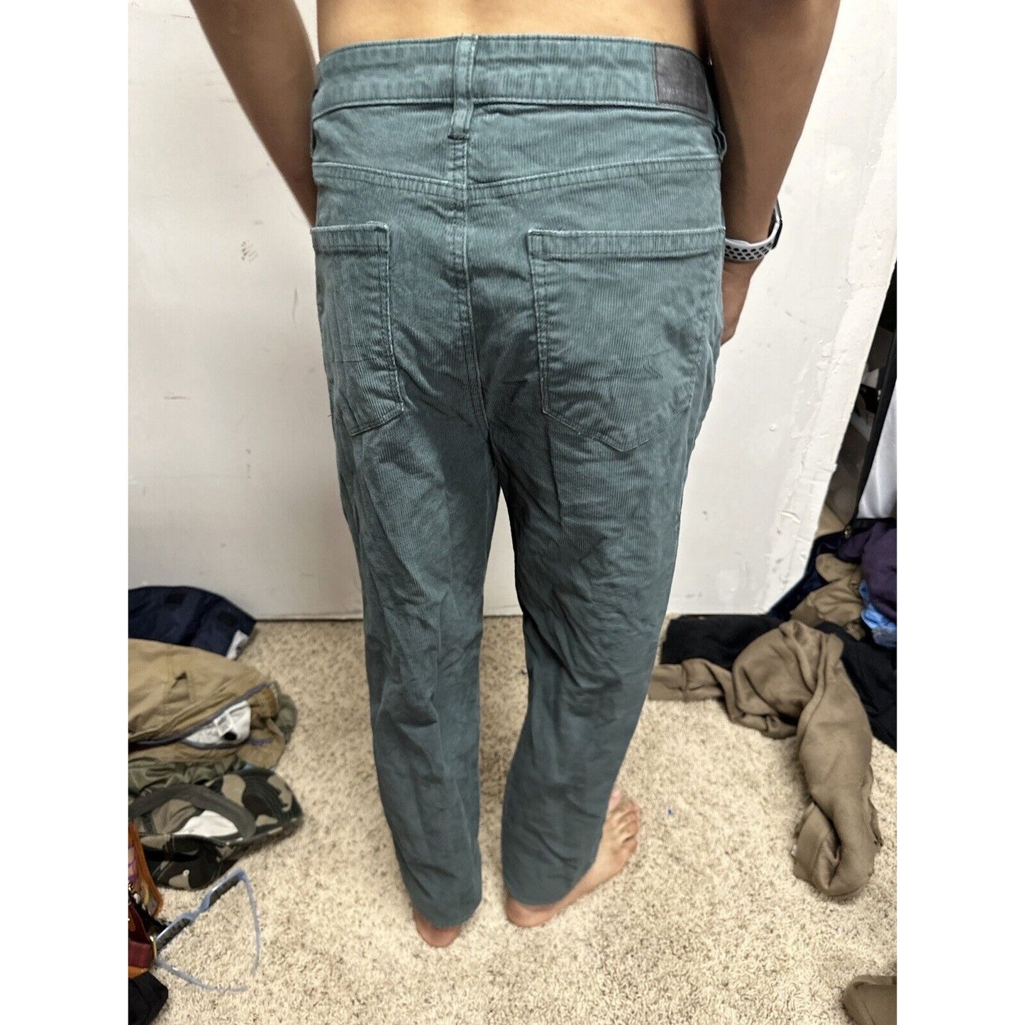 American Eagle 90s Straight Pants Green Corduroy Women's Size 8 Reg Mom Straight