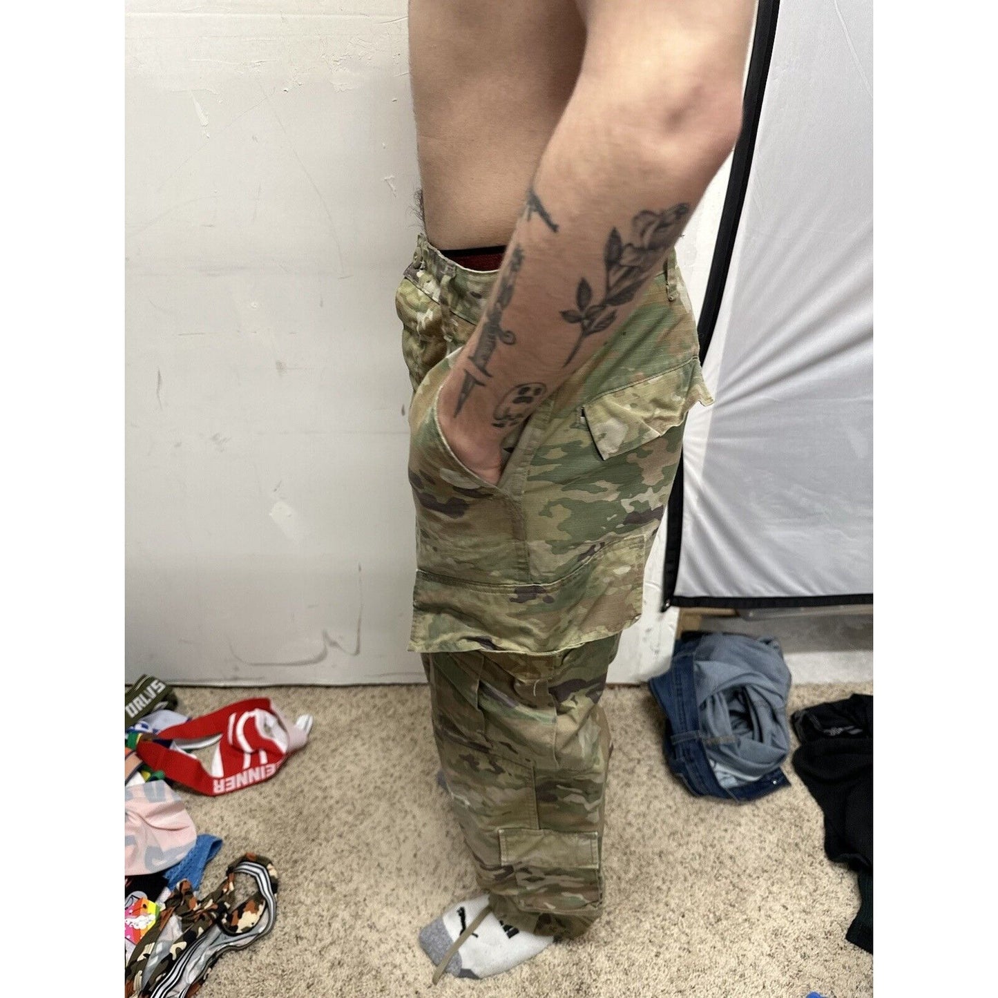 Men’s Ocp Army Air Force Medium Short Trouser Pants worn fabric/hole on knee