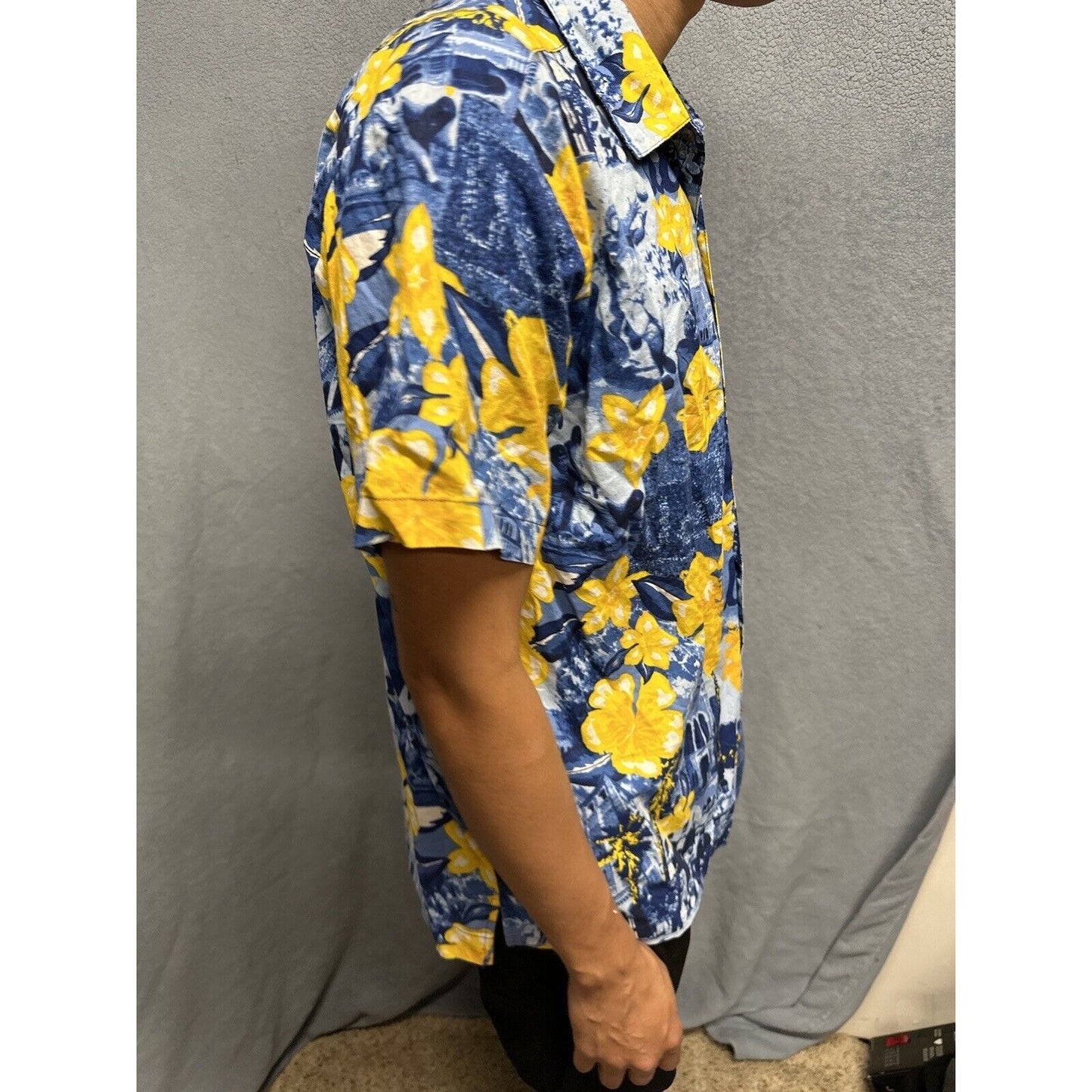 Men’s Medium Social Awearness Blue Yellow UCLA Button Up Shirt Short Sleeve