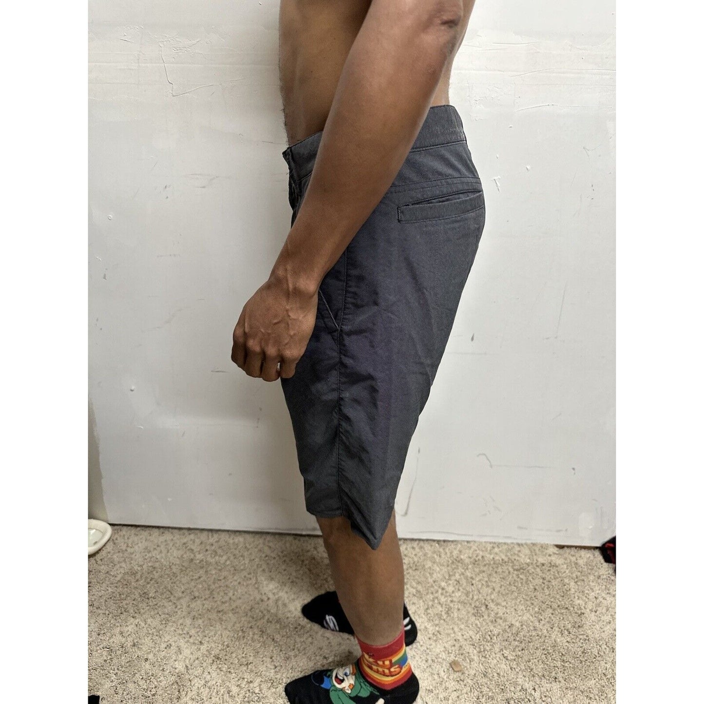 Men’s Next Level Series Tony Hawk Gray Black Size 30 Shorts