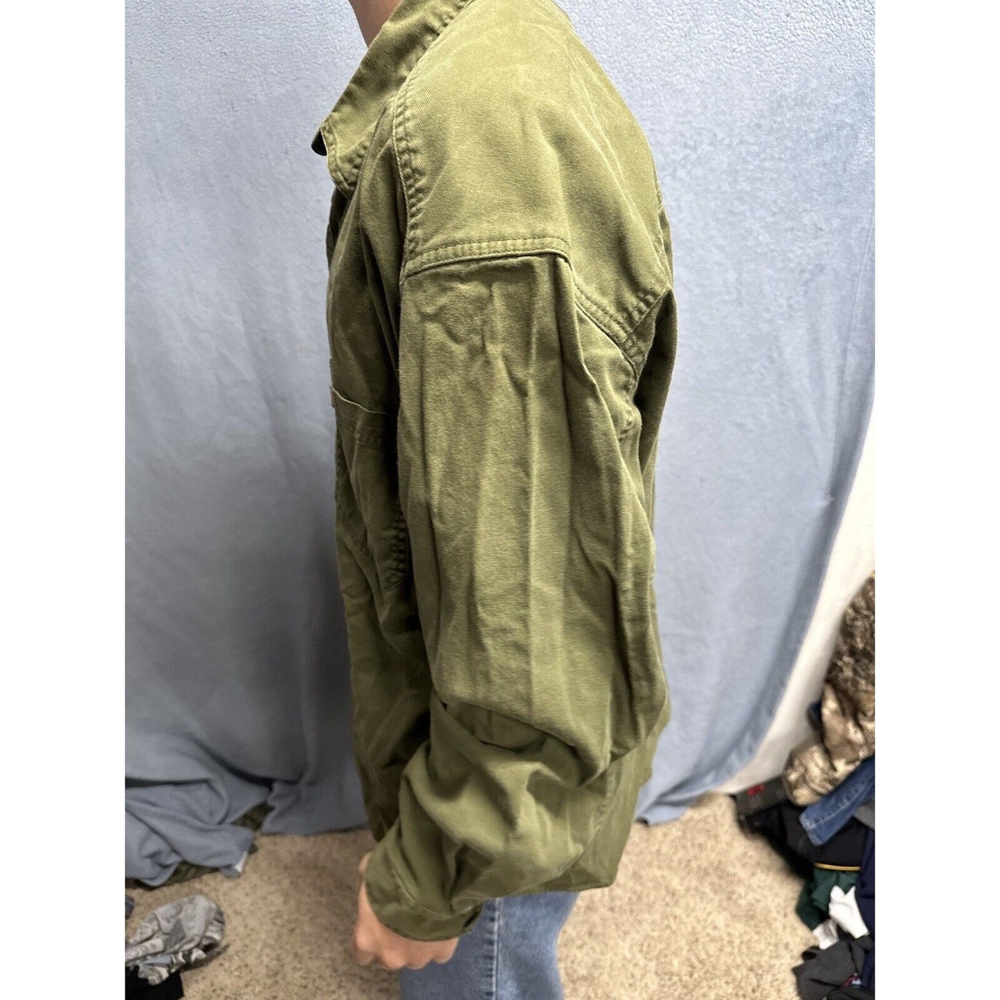 Men’s Drab Olive Green Levi’s Loose Fit Xl Cotton Button Up Long Sleeve Shirt