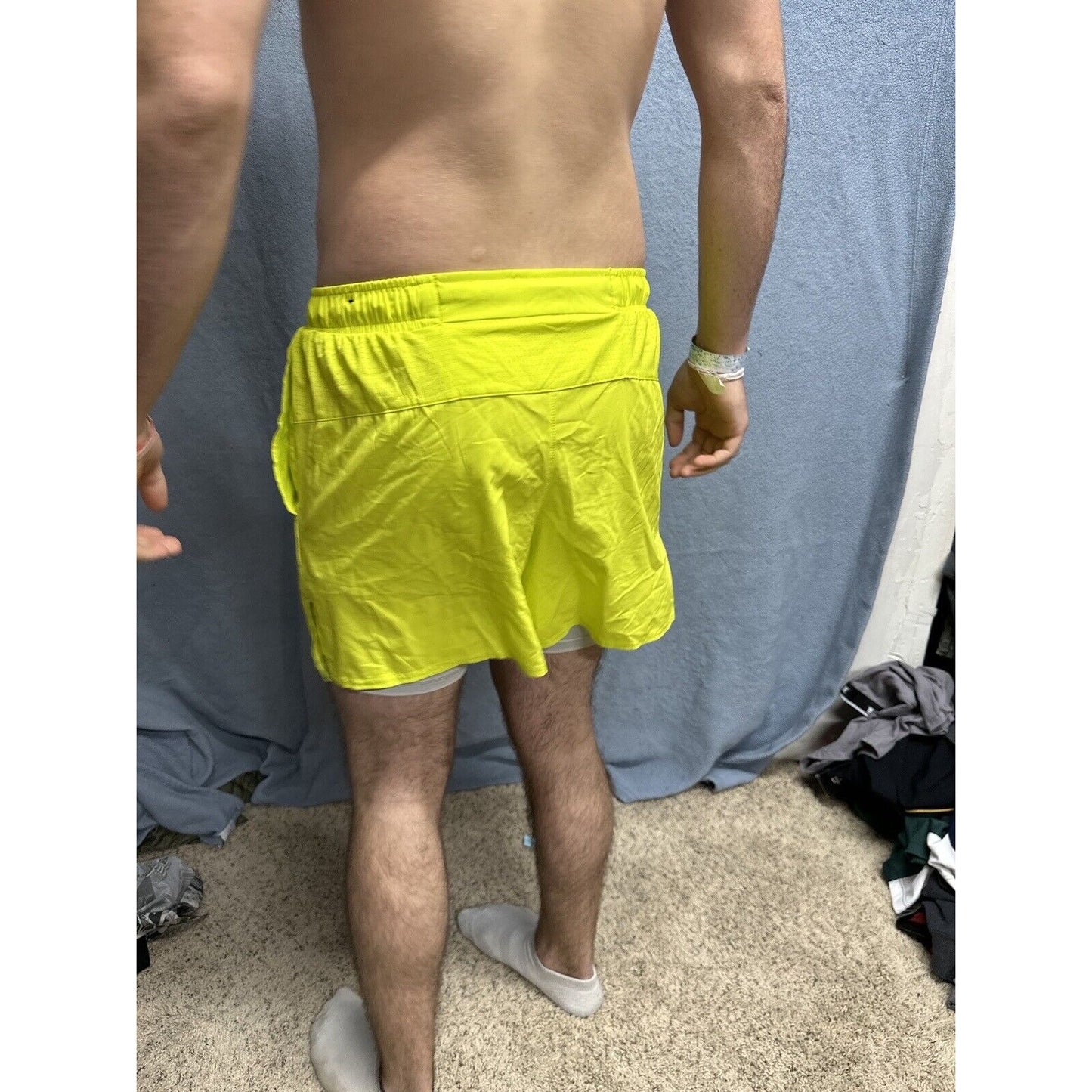Men’s Neon Yellow DSG Medium Shorts With Pockets And Inner Lining
