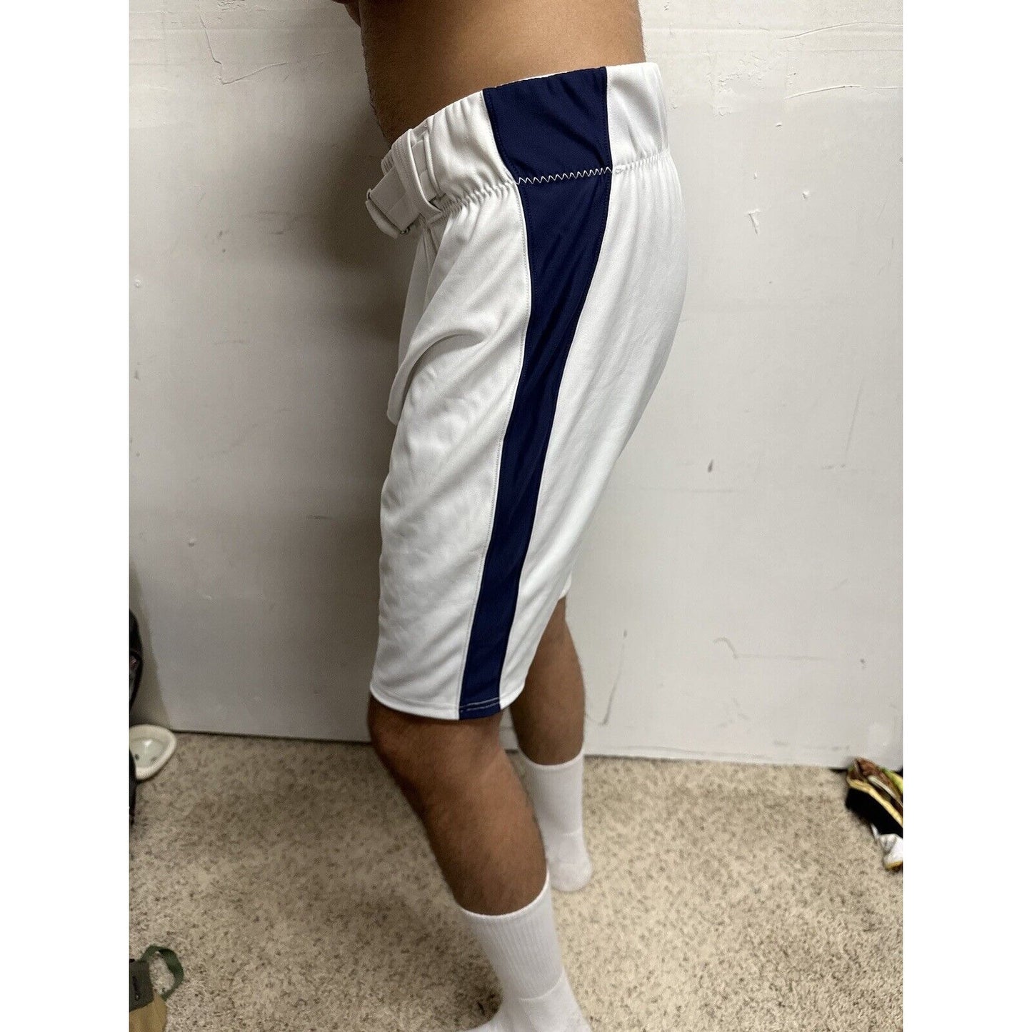 Men’s White Under Armour XL Football Pants