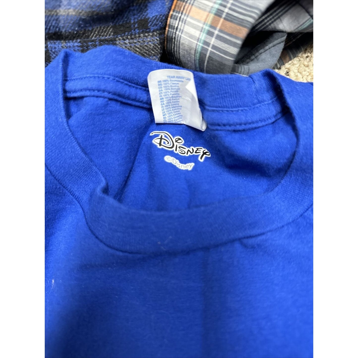 men’s goofy royal blue short sleeve disney tshirt medium- Garsh!