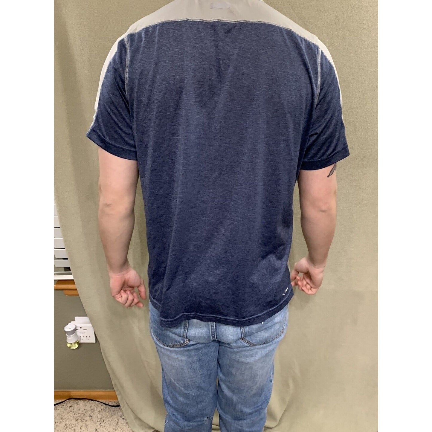 Reeebok Mens Active Short Sleeve T Shirt Size M Gray And Blue